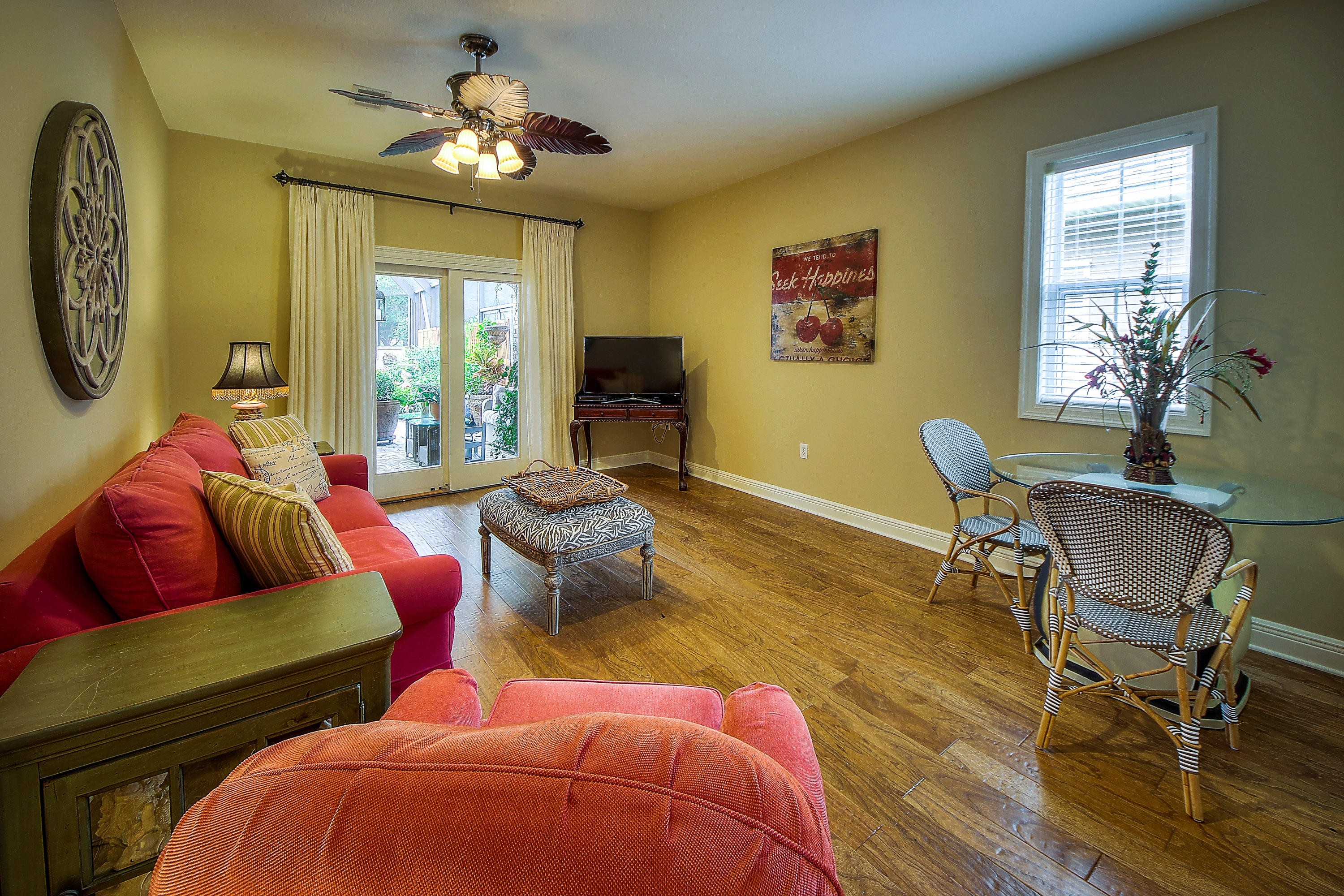 AVALON BEACH ESTATES - Residential