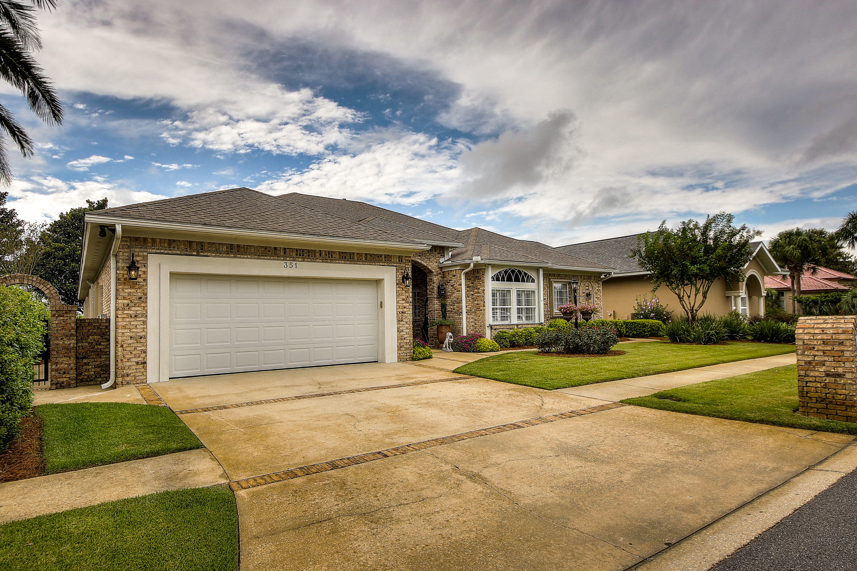 AVALON BEACH ESTATES - Residential