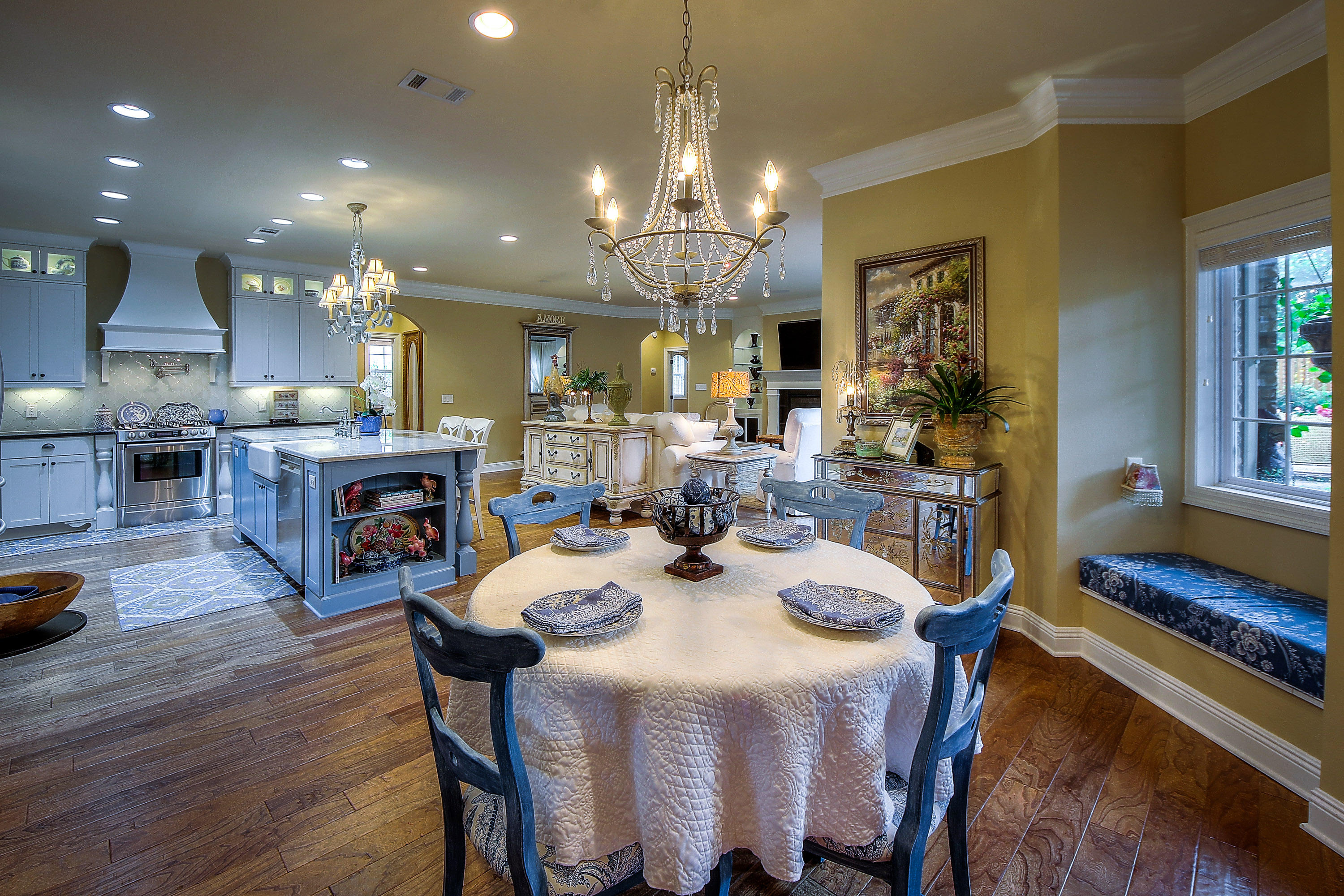 AVALON BEACH ESTATES - Residential