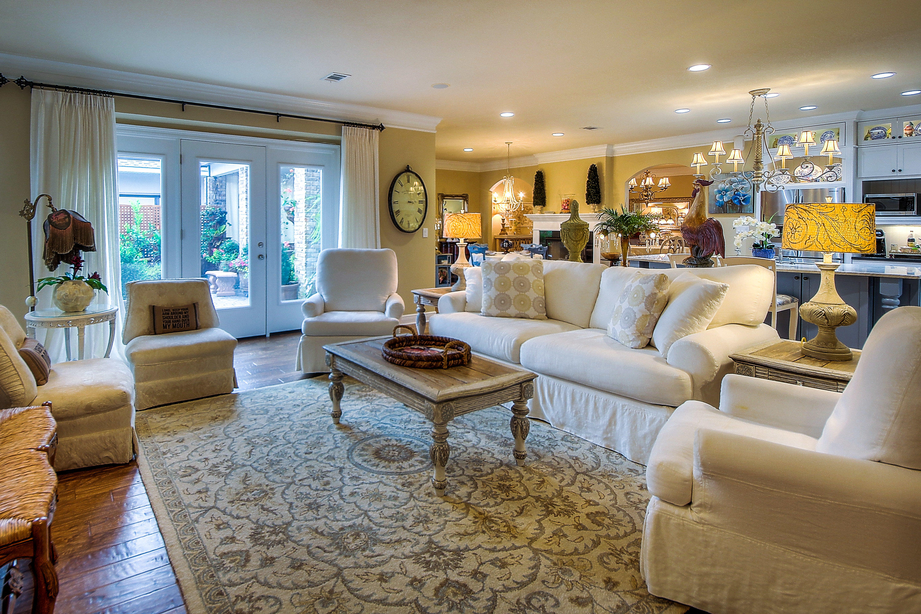 AVALON BEACH ESTATES - Residential