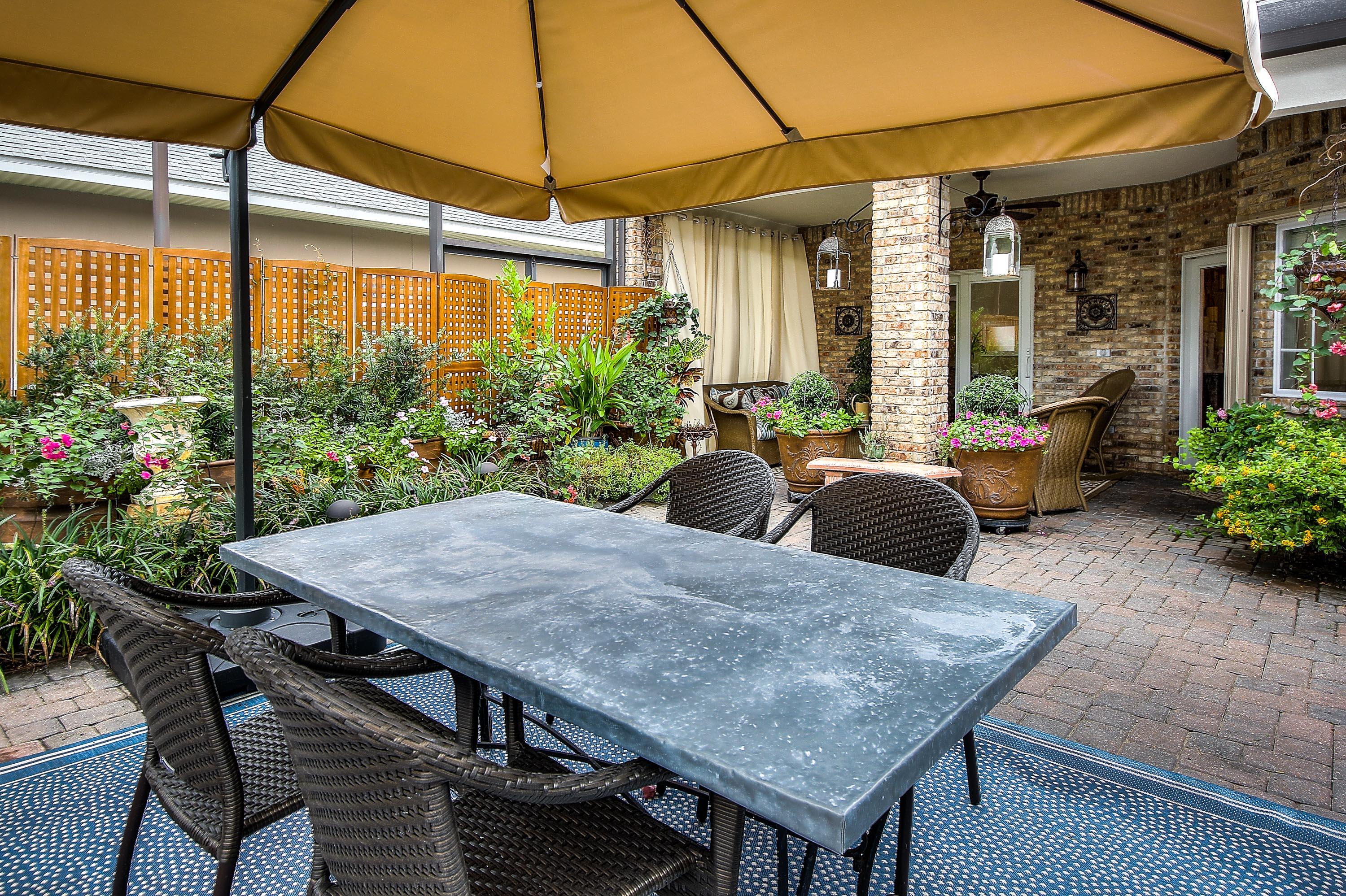 AVALON BEACH ESTATES - Residential