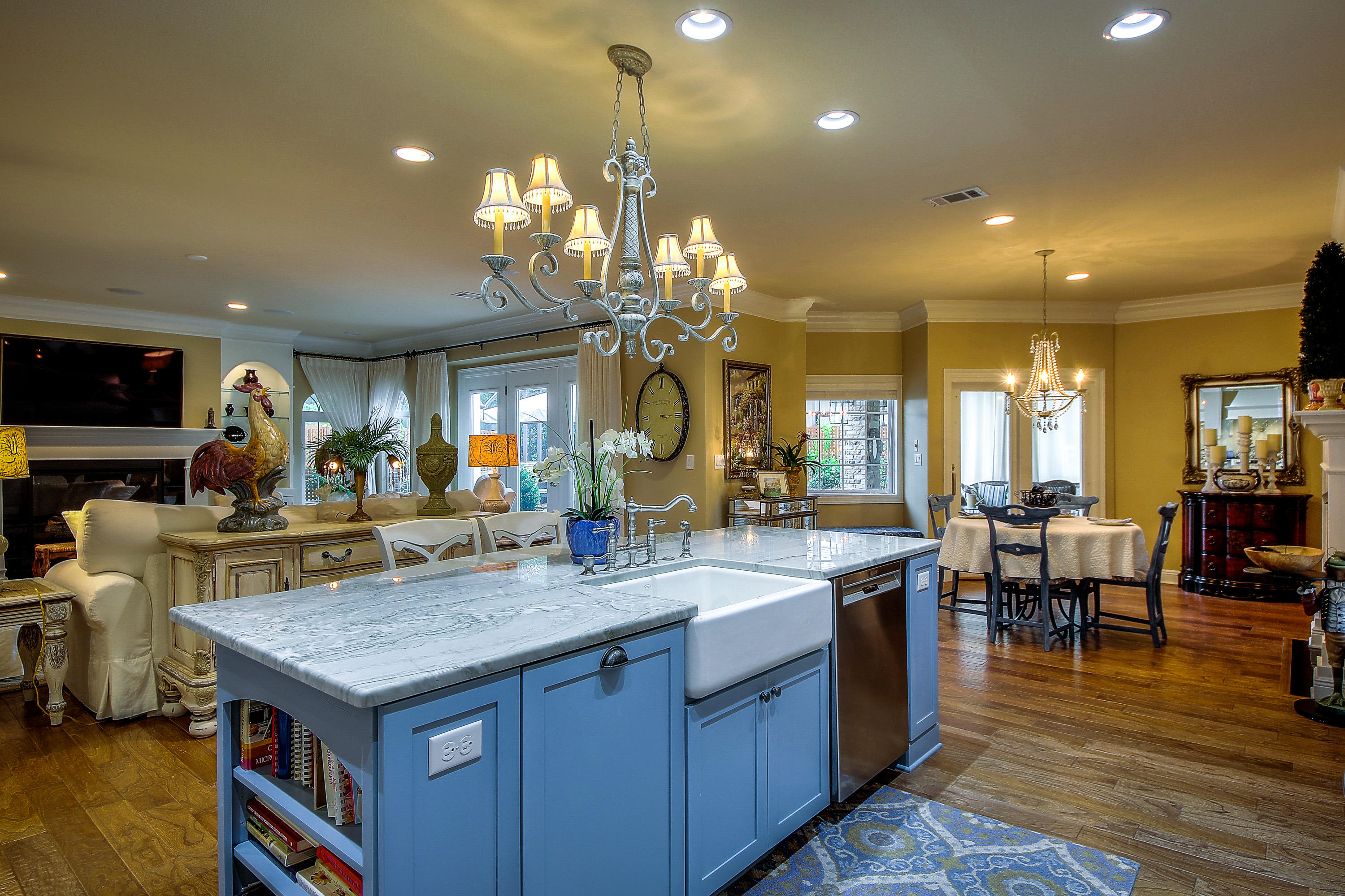 AVALON BEACH ESTATES - Residential