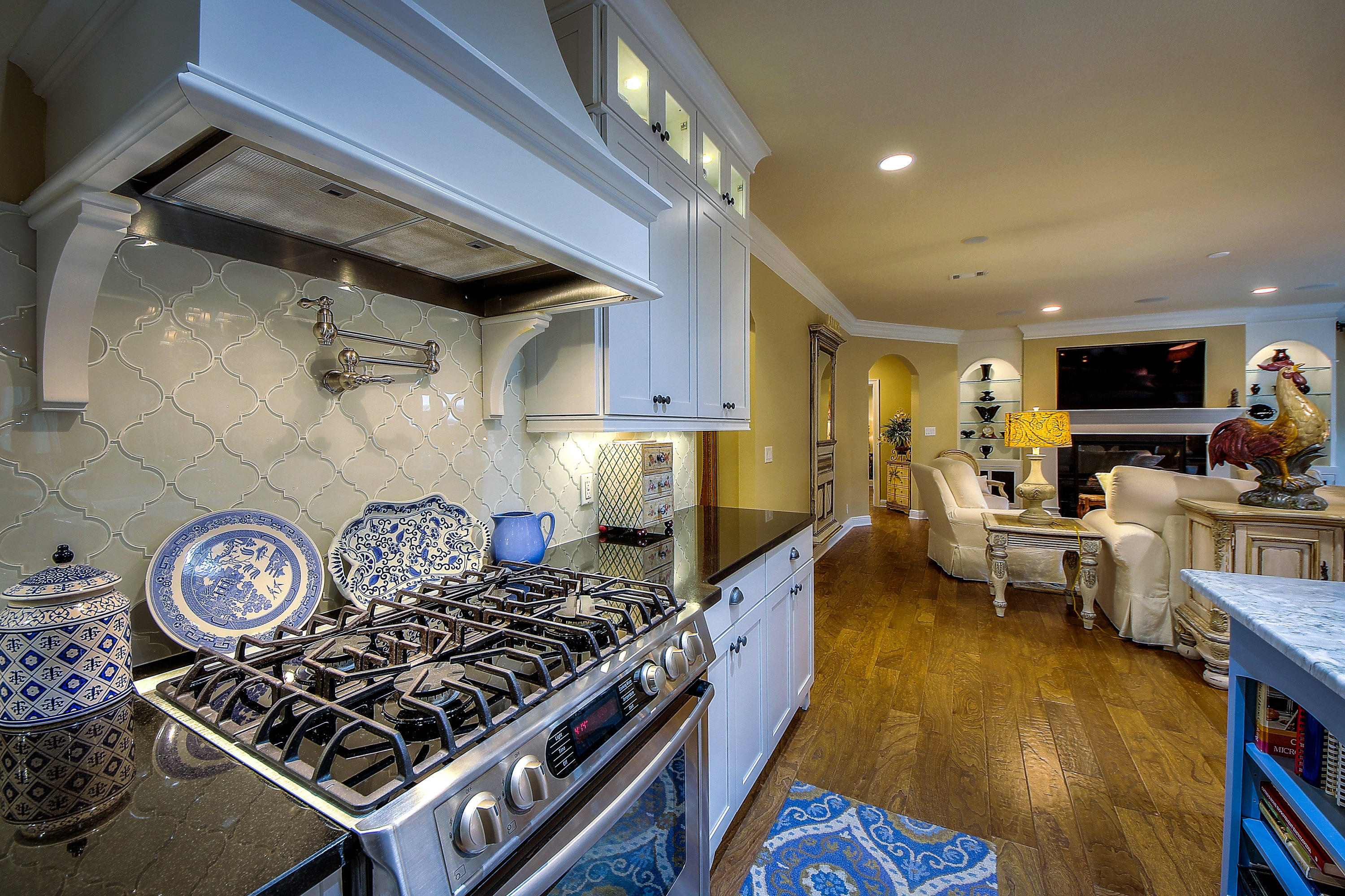 AVALON BEACH ESTATES - Residential