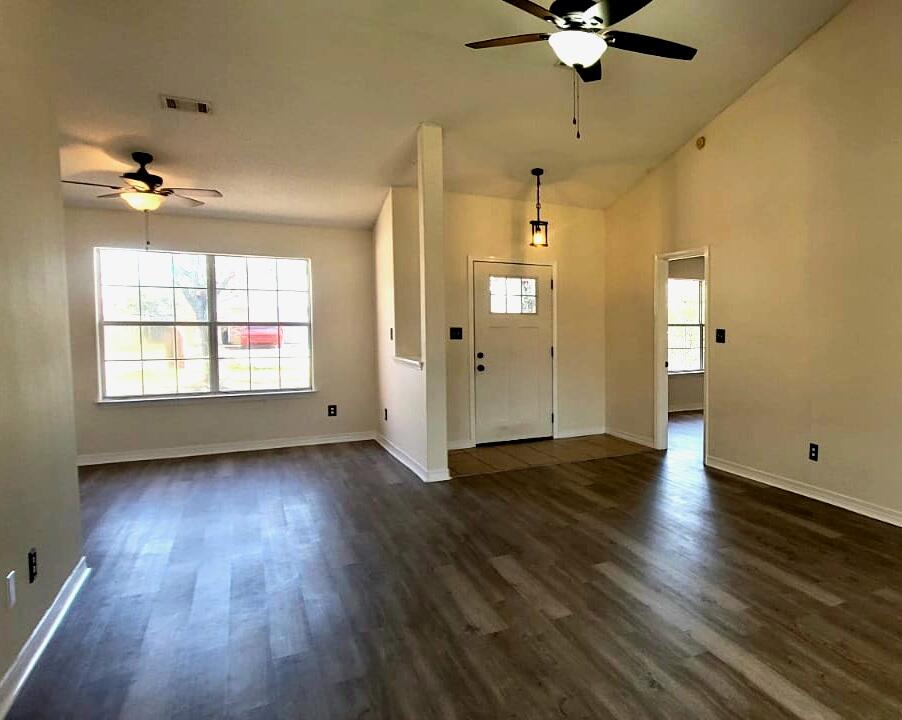 FOX DEN VILLAGES - Residential