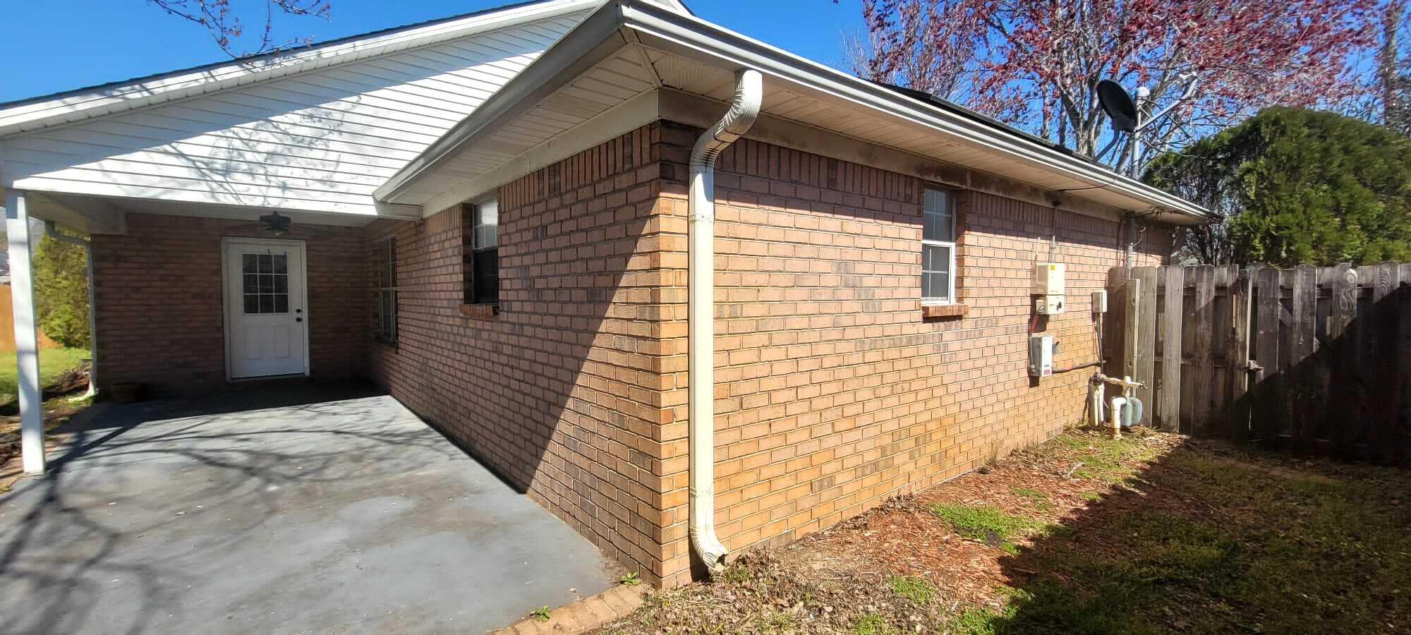 FOX DEN VILLAGES - Residential