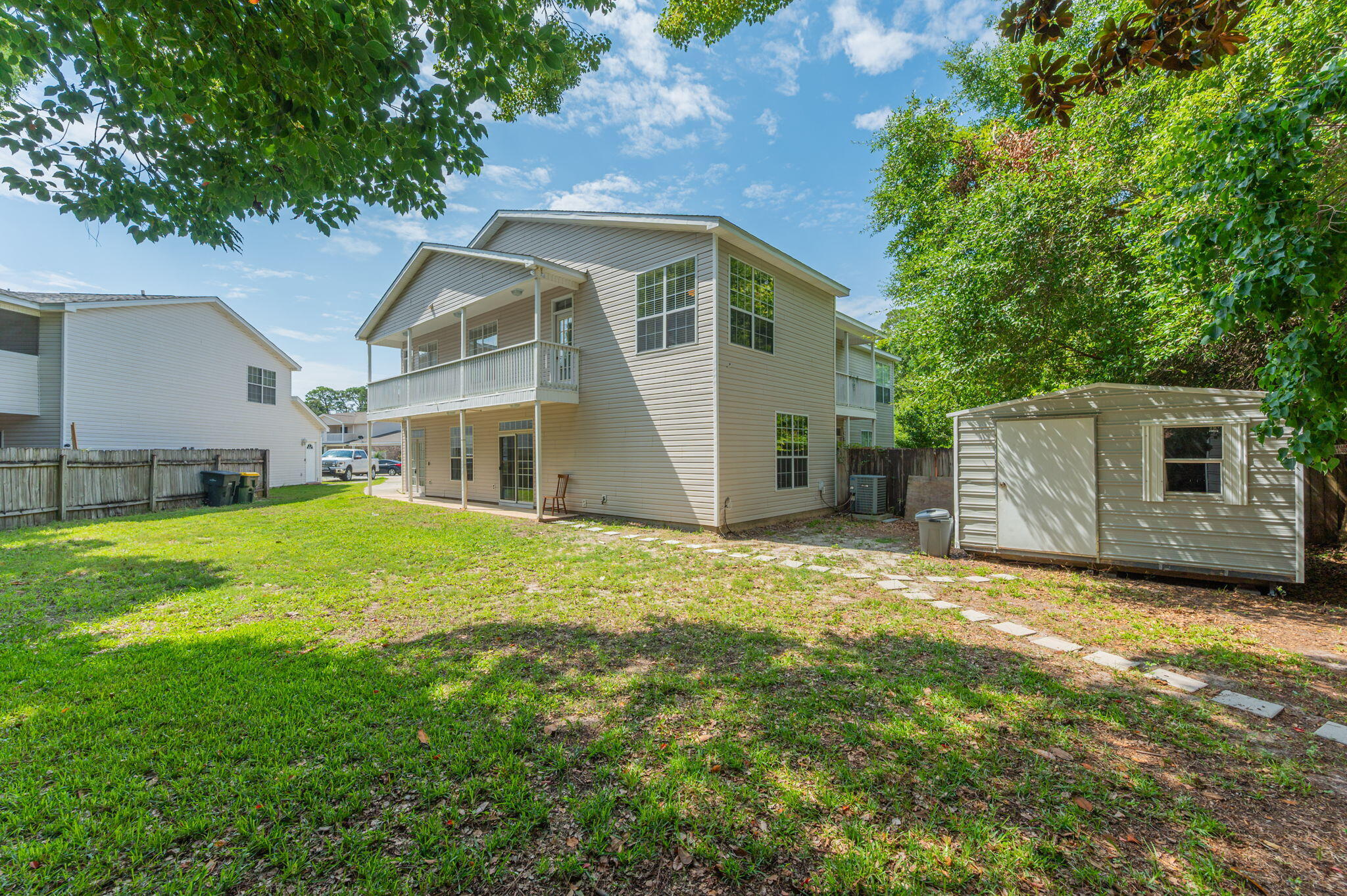 CHATELAINE ESTATES S/D PH 2 - Residential Lease