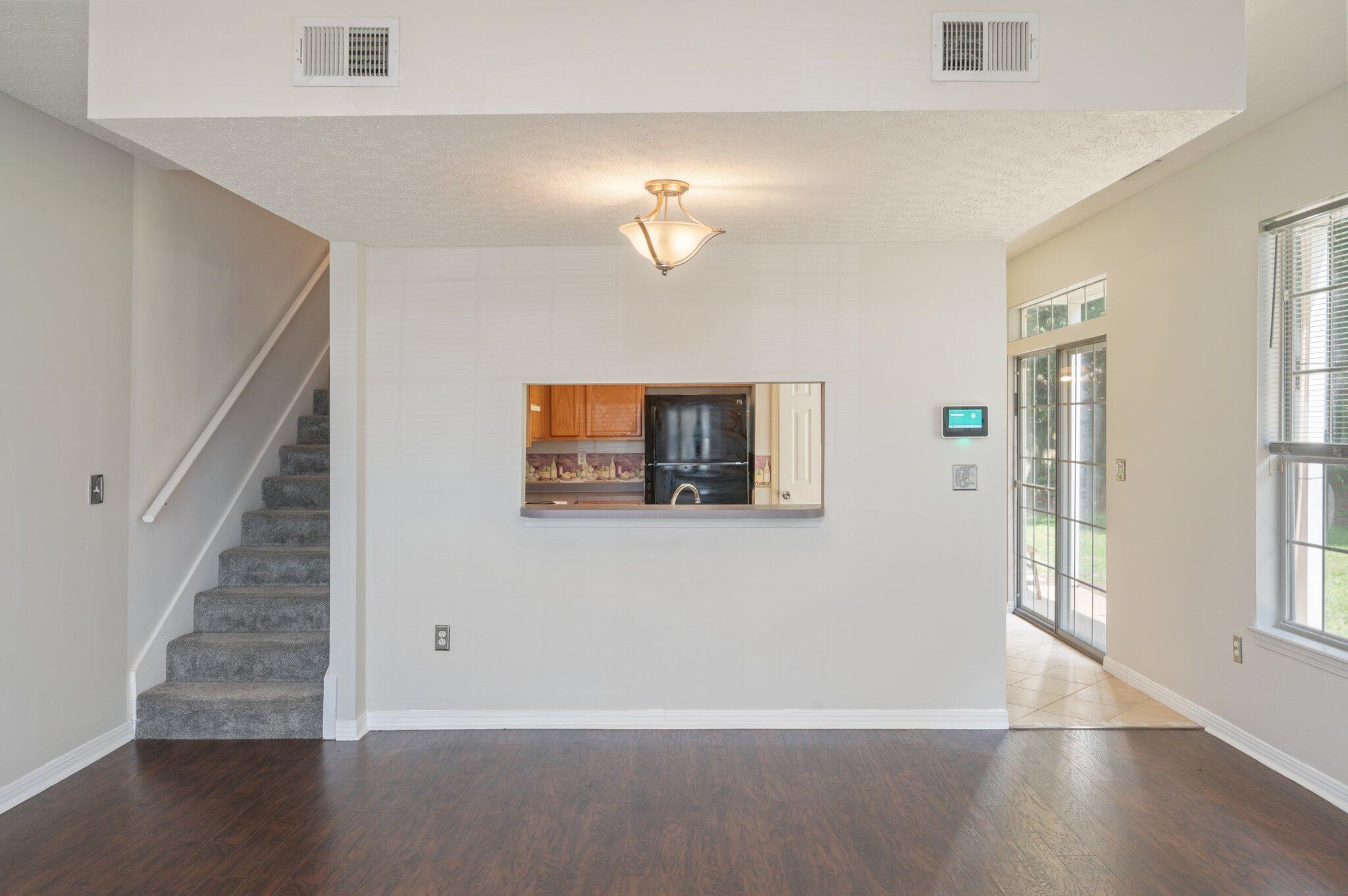 CHATELAINE ESTATES S/D PH 2 - Residential Lease