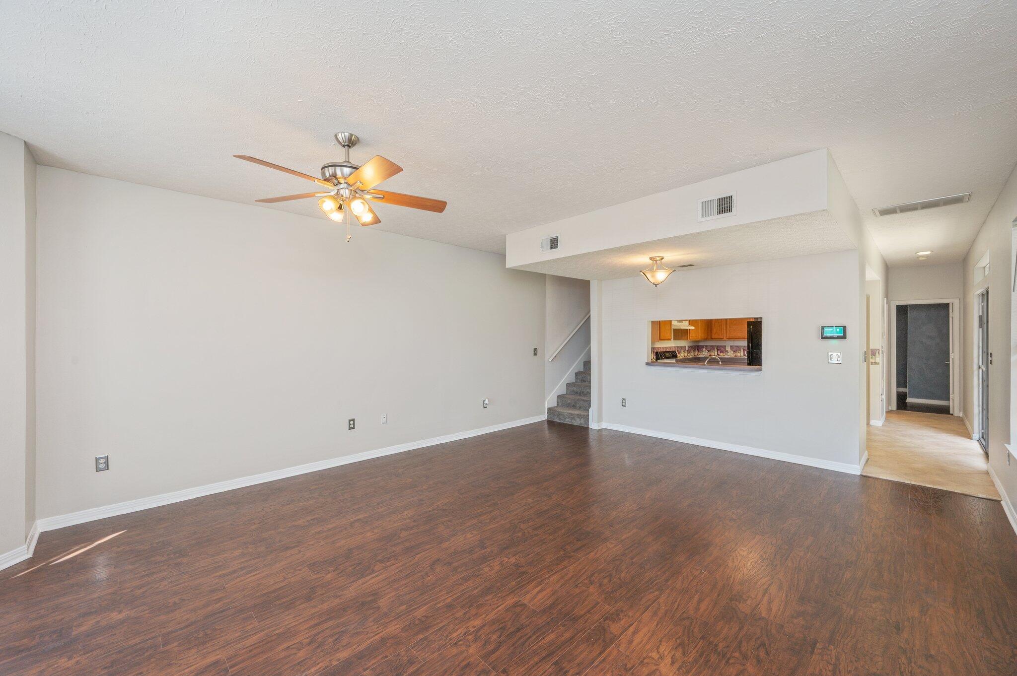 CHATELAINE ESTATES S/D PH 2 - Residential Lease