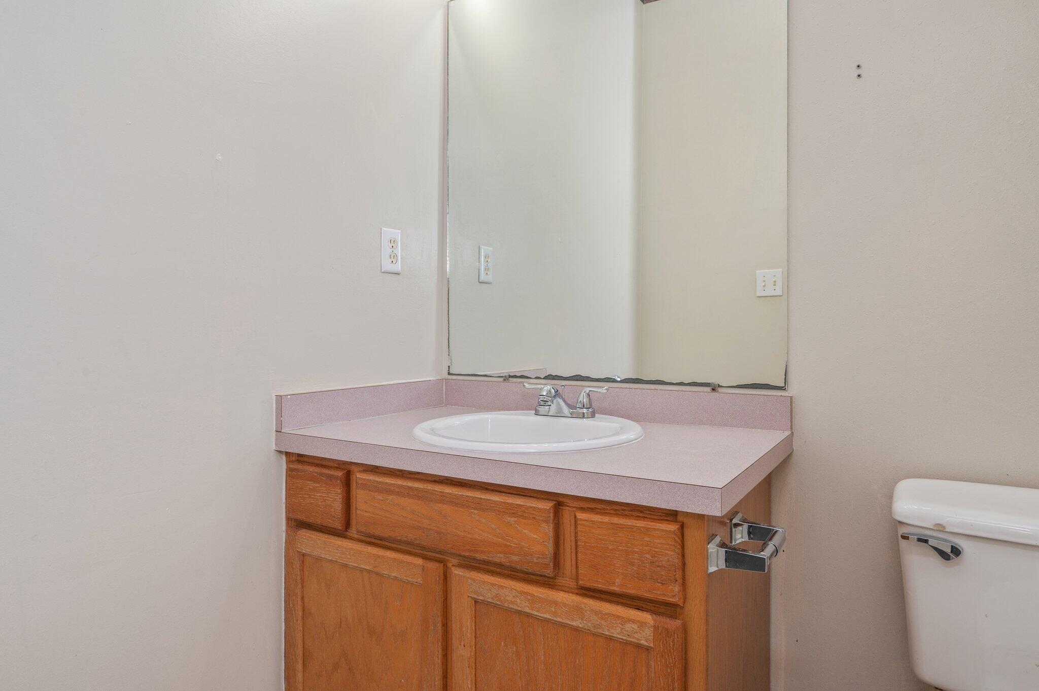 CHATELAINE ESTATES S/D PH 2 - Residential Lease