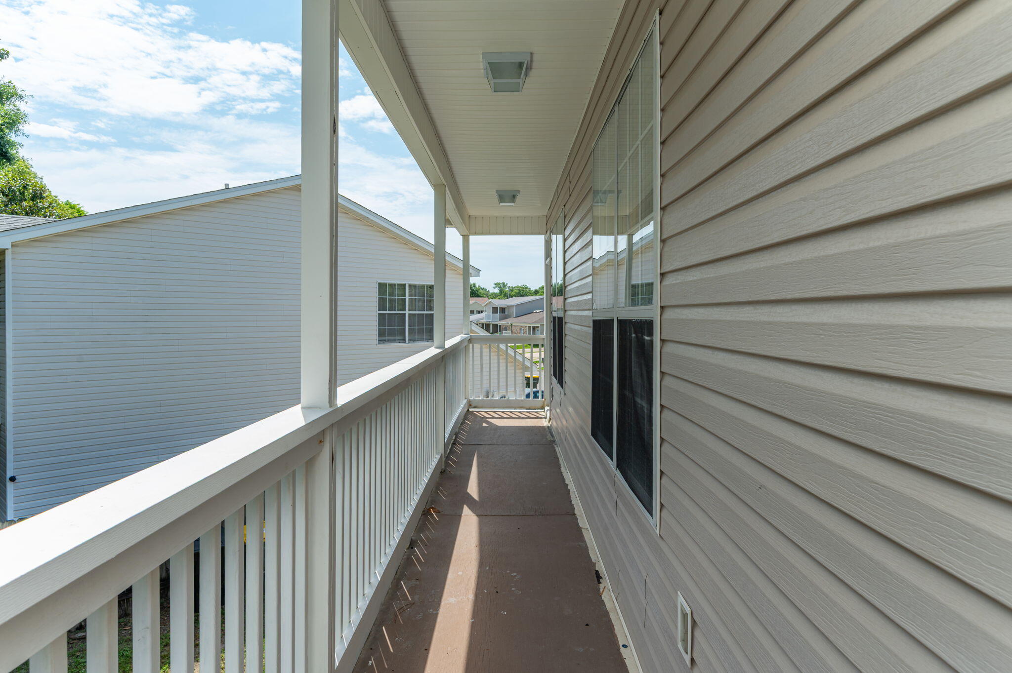 CHATELAINE ESTATES S/D PH 2 - Residential Lease