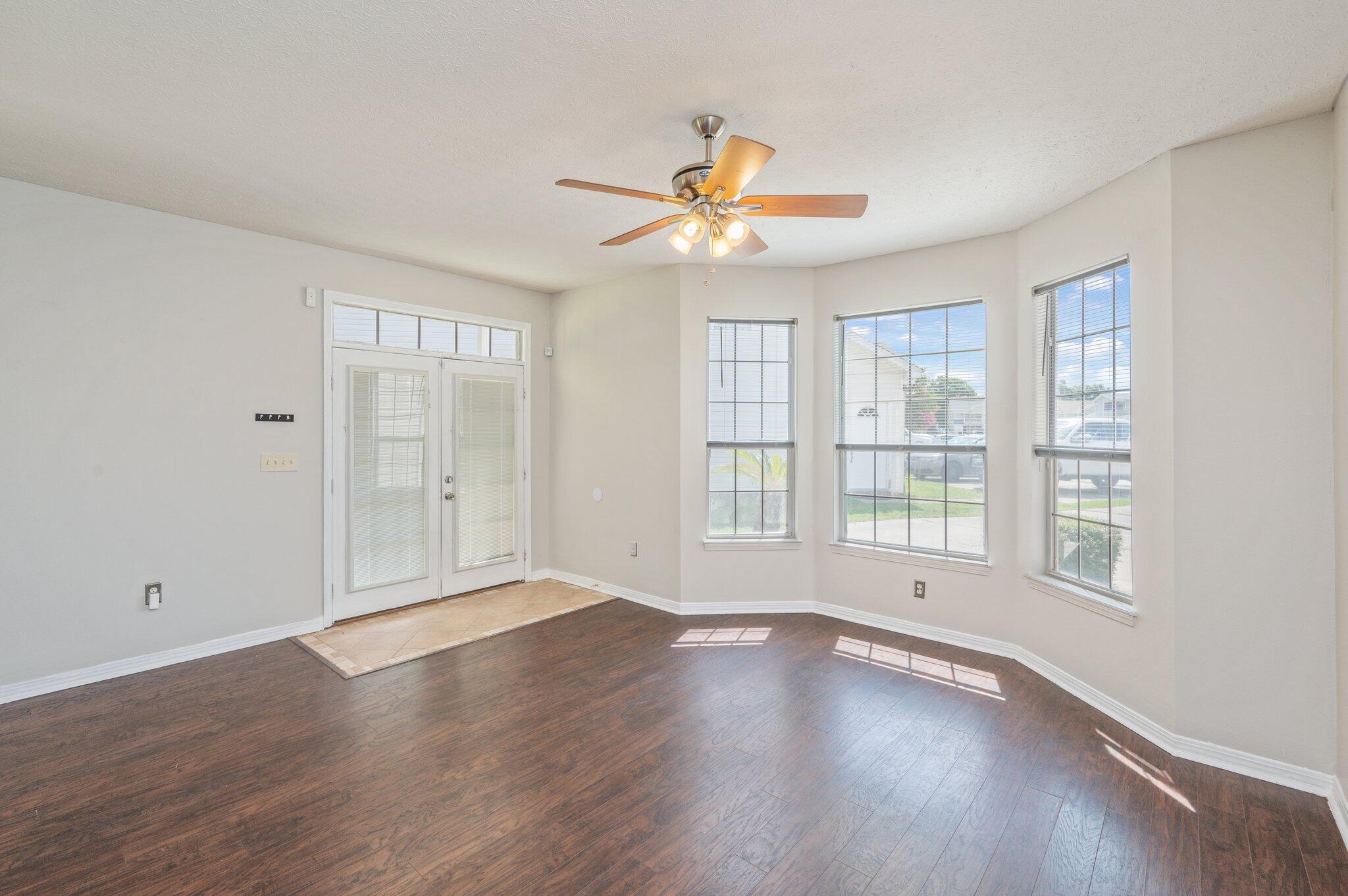 CHATELAINE ESTATES S/D PH 2 - Residential Lease