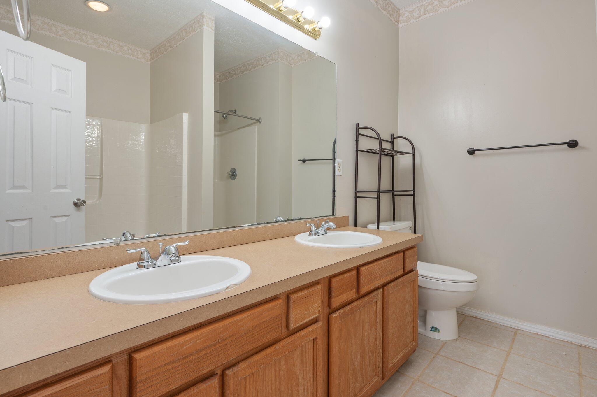 CHATELAINE ESTATES S/D PH 2 - Residential Lease