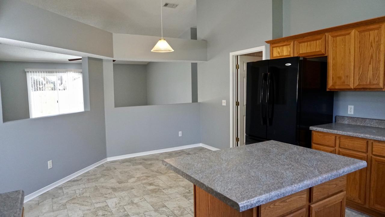 WEST VIEW ESTATES PH 5 - Residential Lease