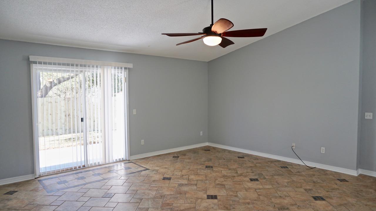 WEST VIEW ESTATES PH 5 - Residential Lease