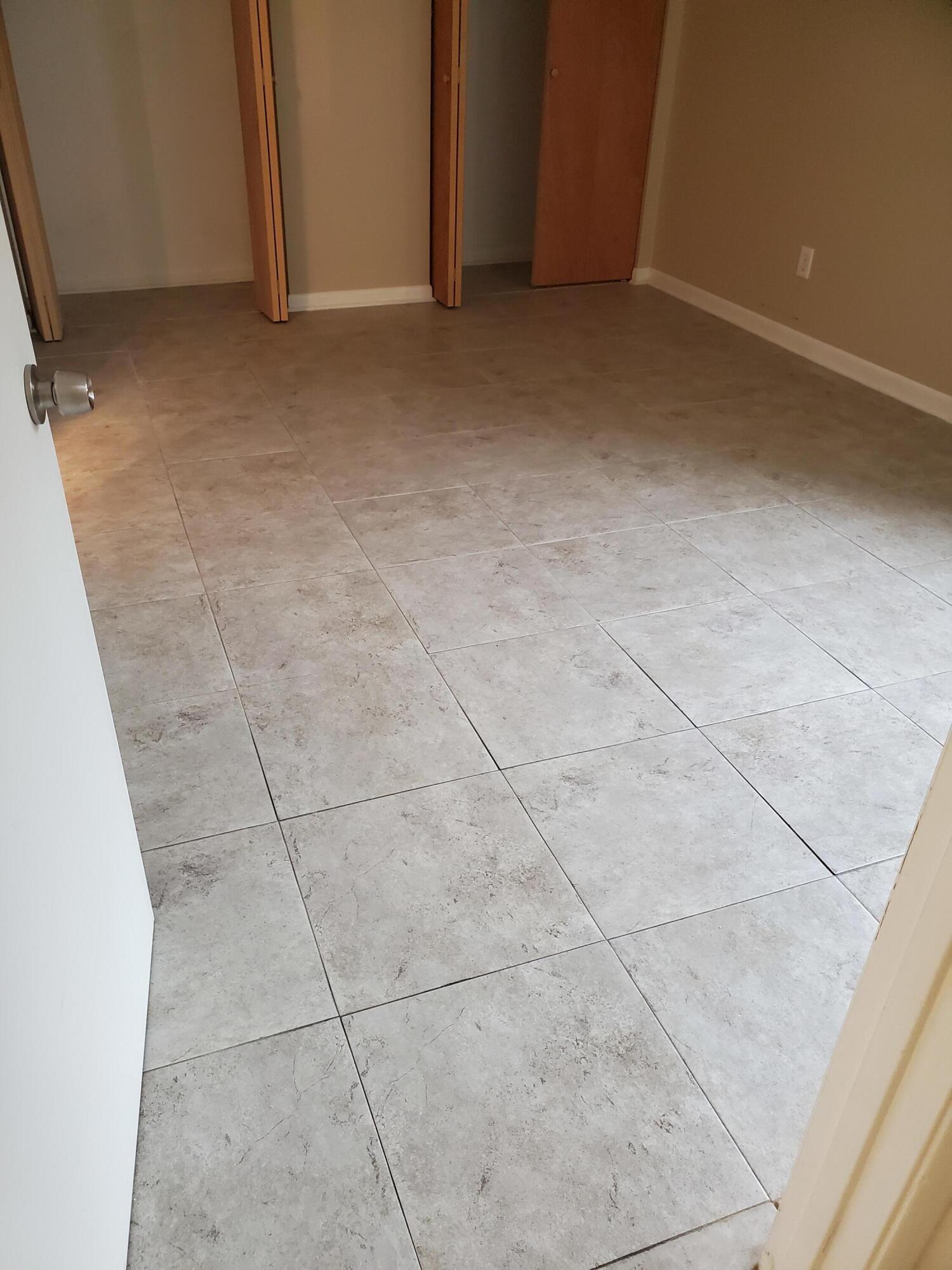 FOUNTAINHEAD CONDO - Residential Lease