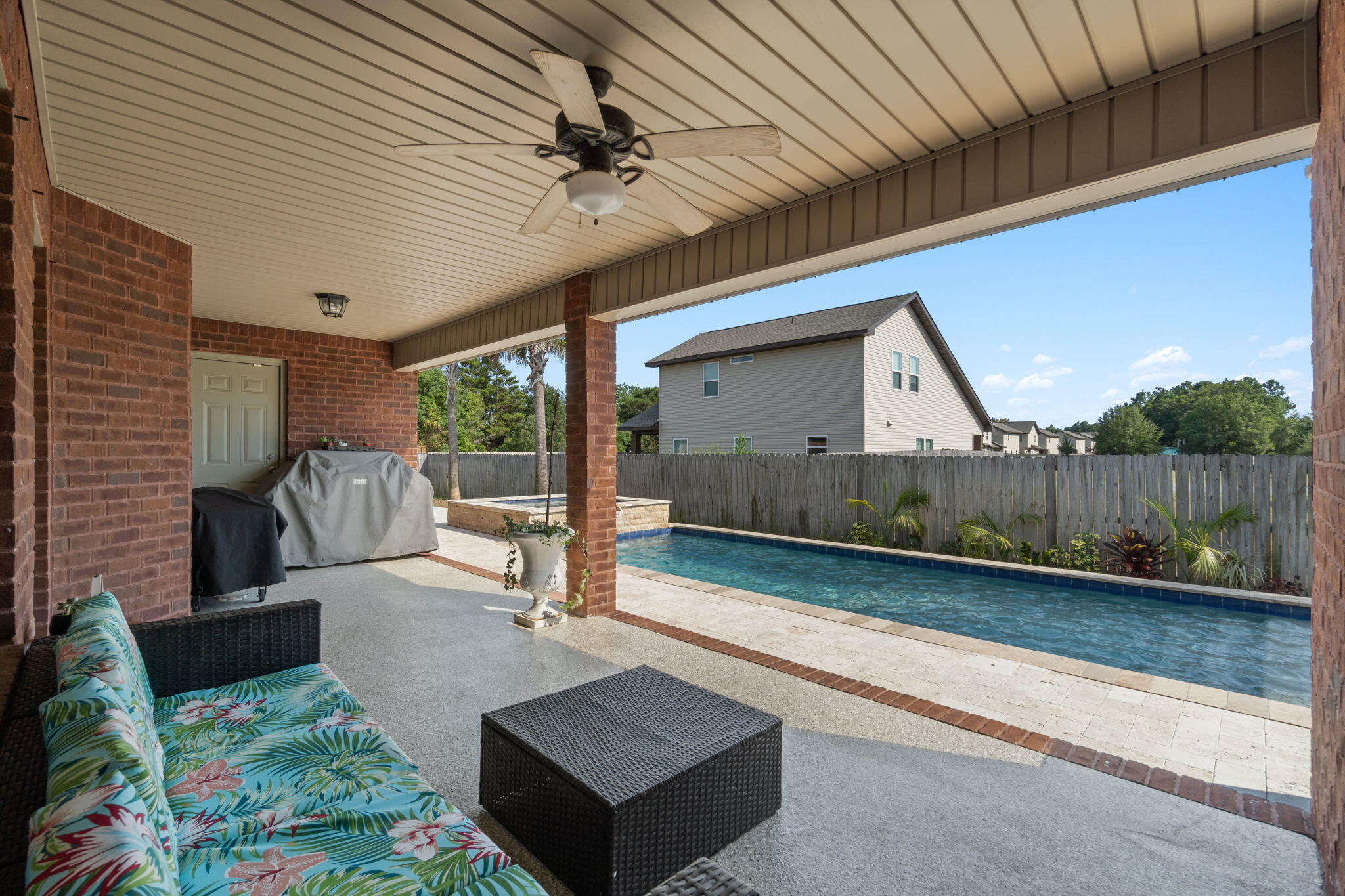 THE MEADOWS - Residential