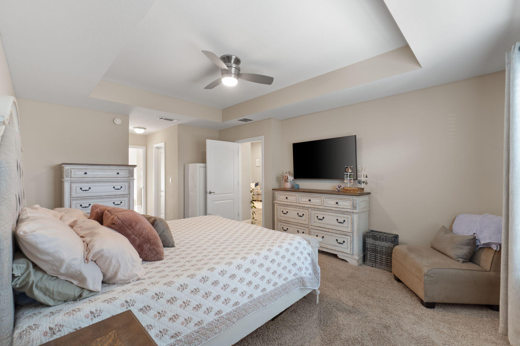 THE MEADOWS - Residential