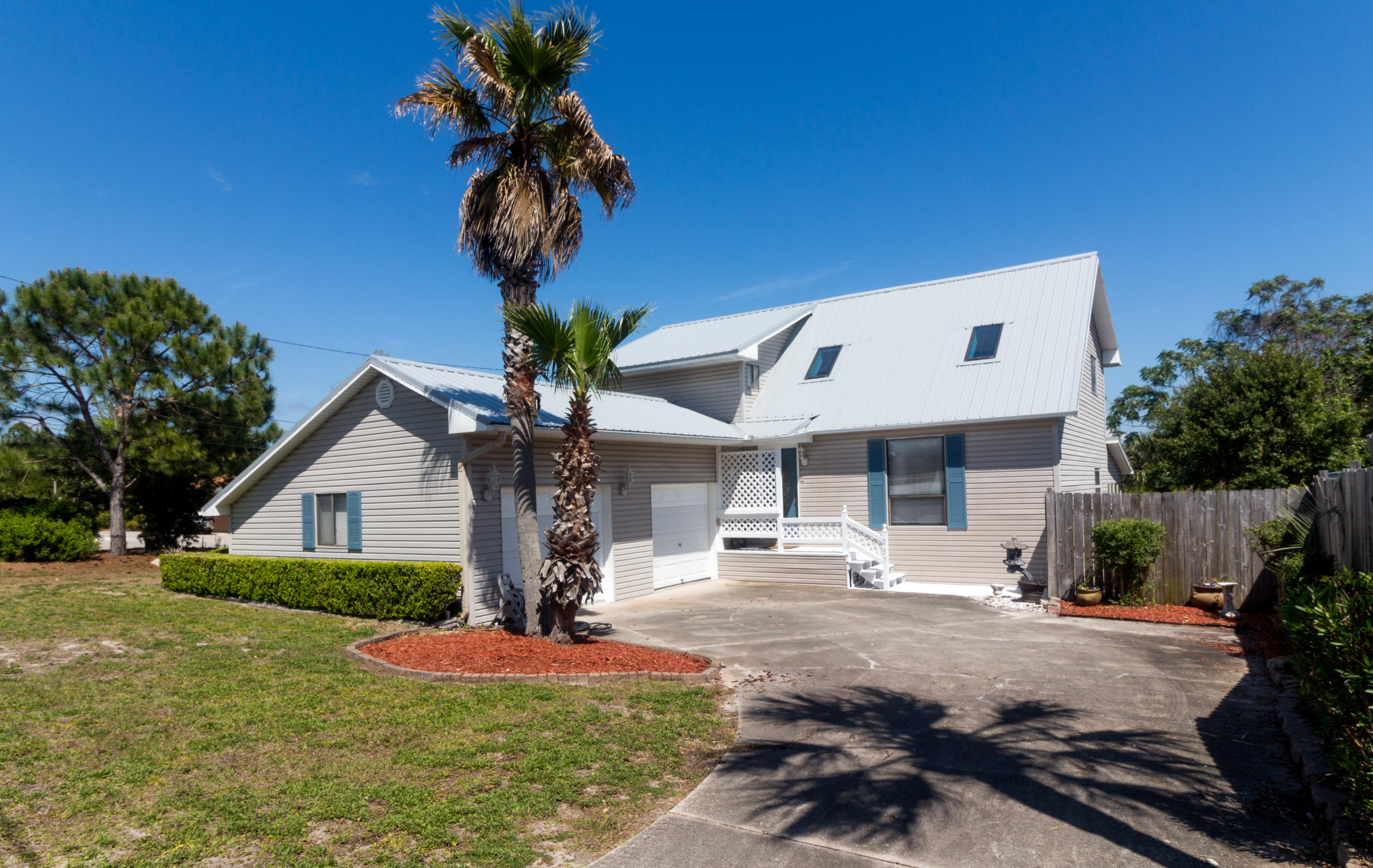 EL CENTRO BEACH - Residential