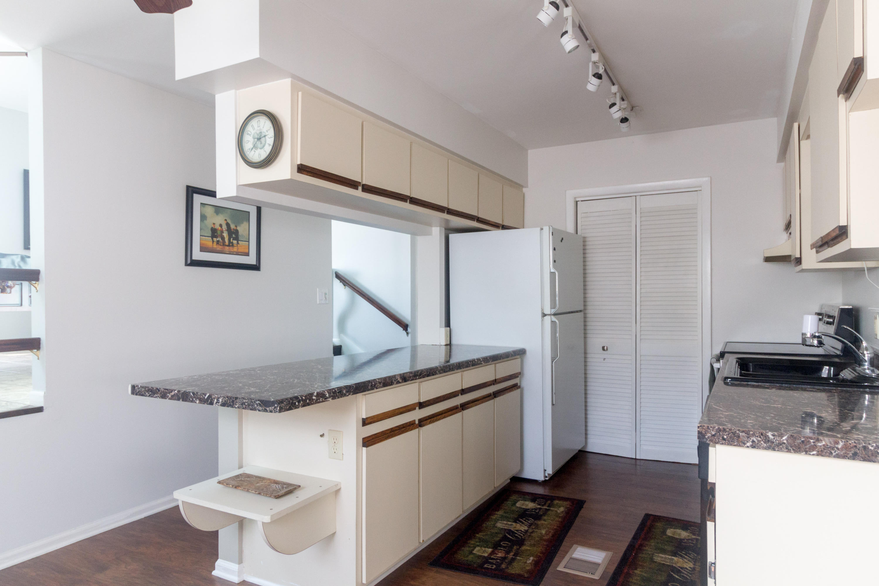 EL CENTRO BEACH - Residential