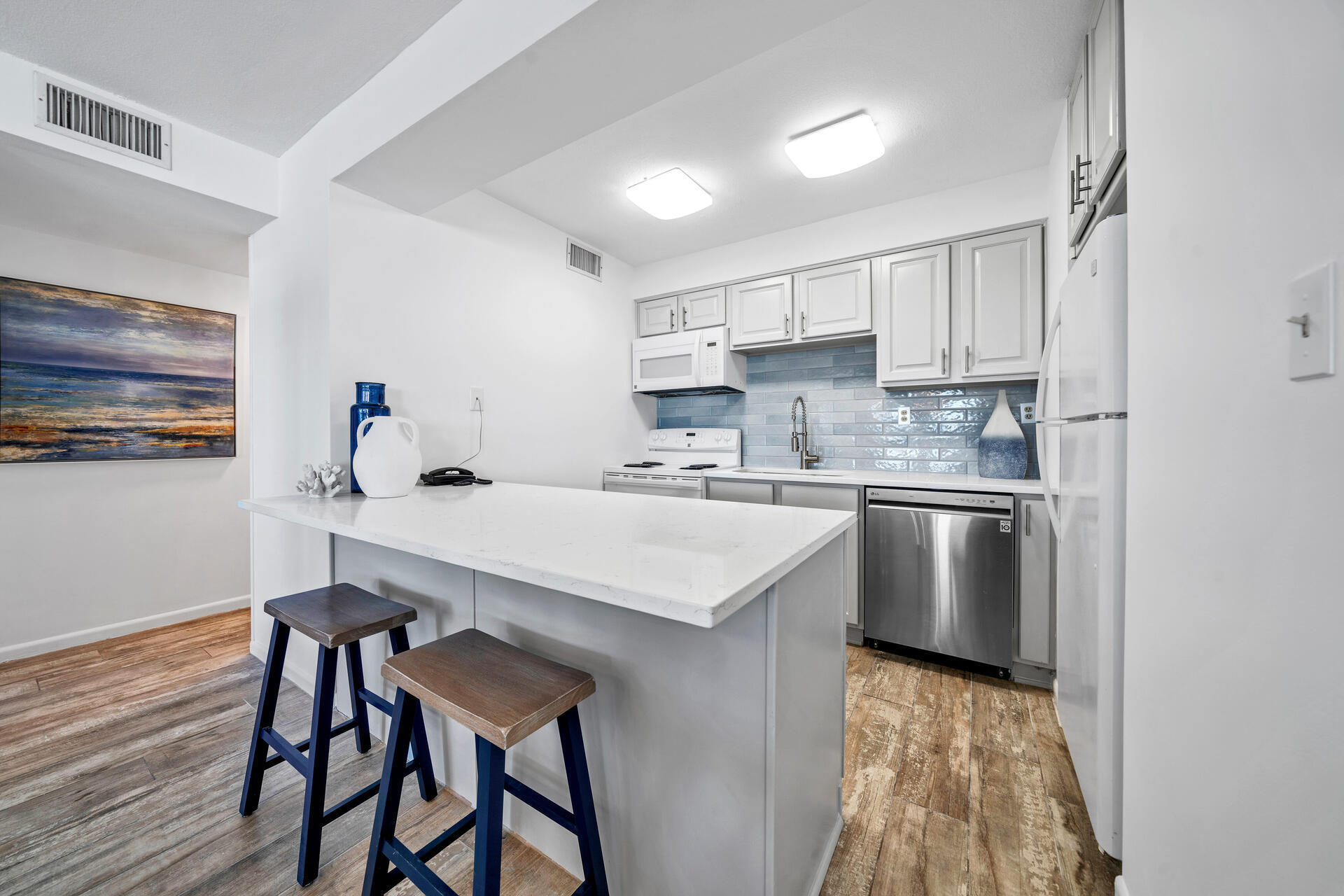 JETTY EAST CONDO - Residential