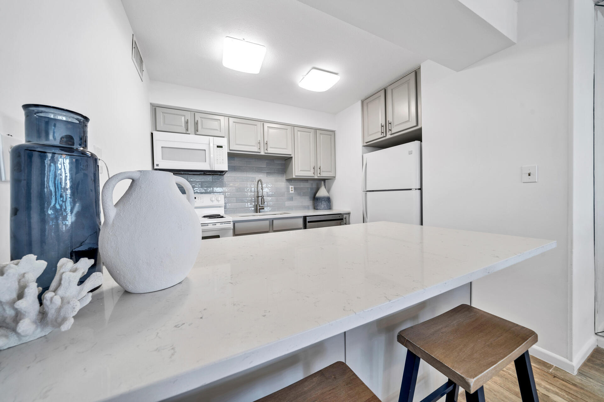 JETTY EAST CONDO - Residential