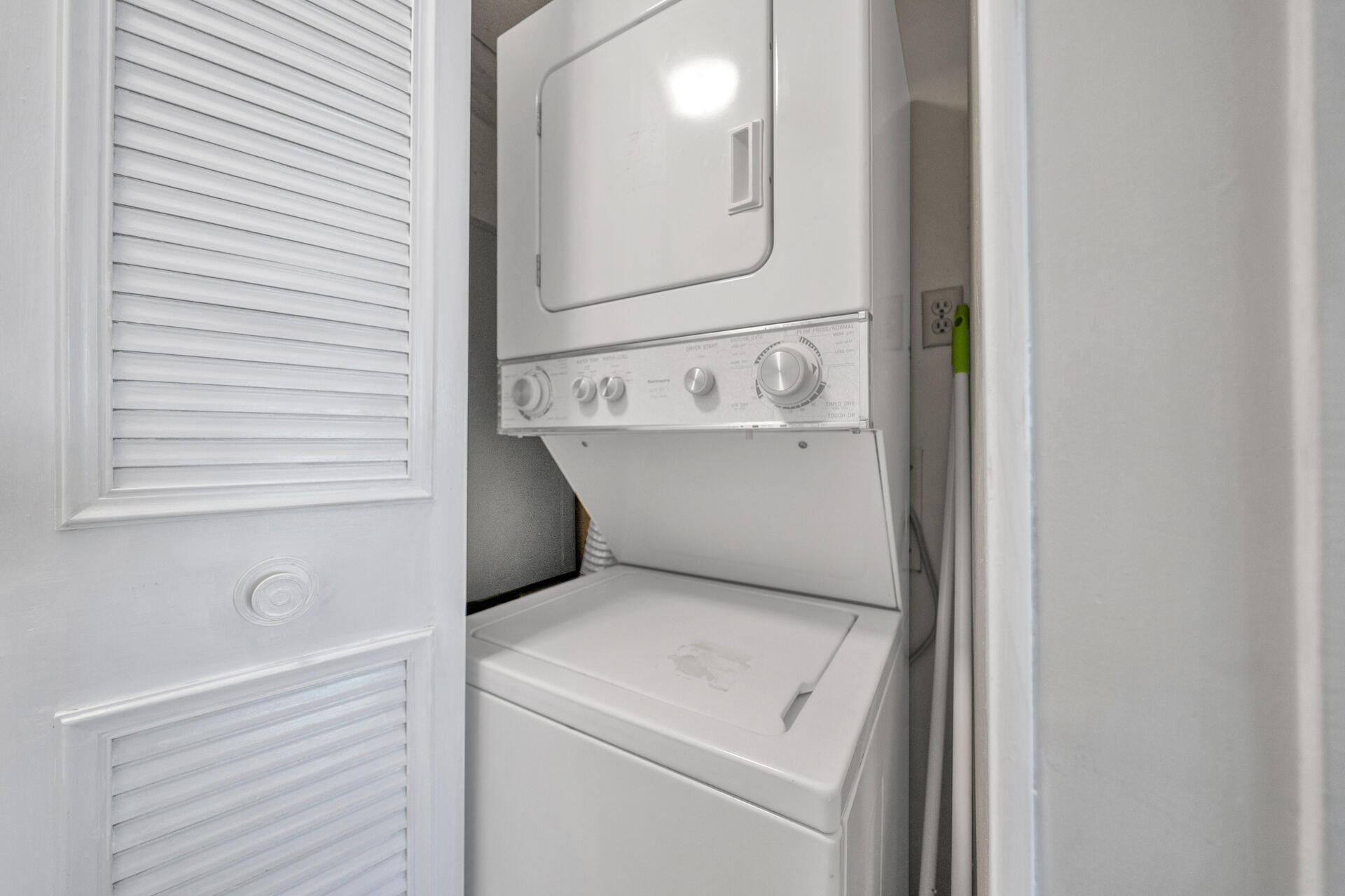 JETTY EAST CONDO - Residential