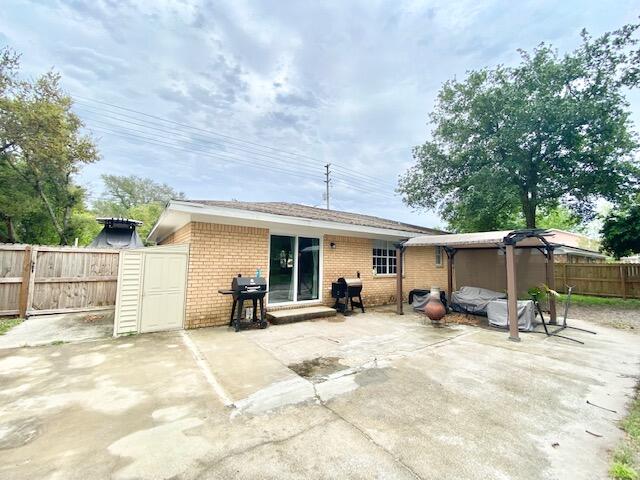 KELL-AIRE GARDENS - Residential Lease