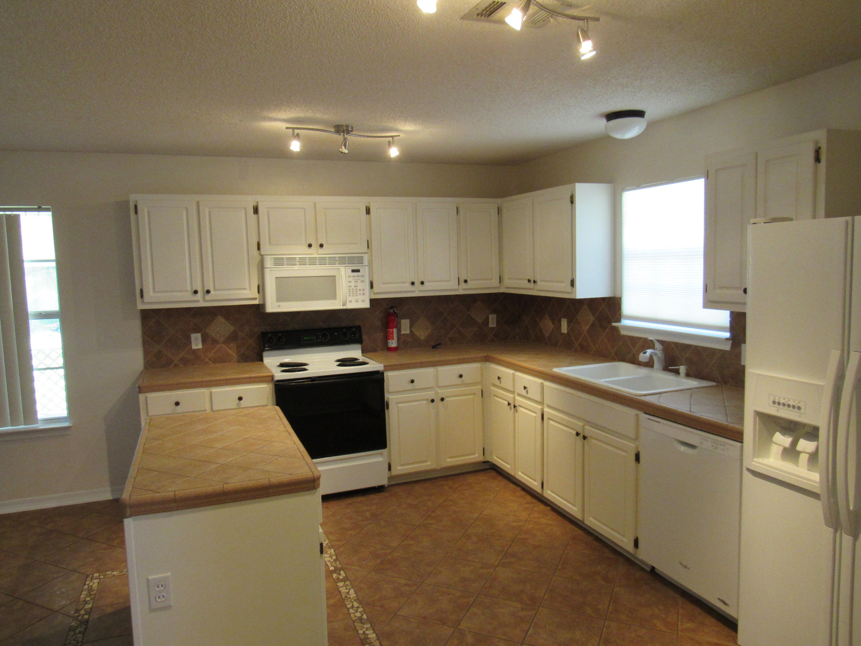 CHEROKEE BEND S/D PH 2 - Residential