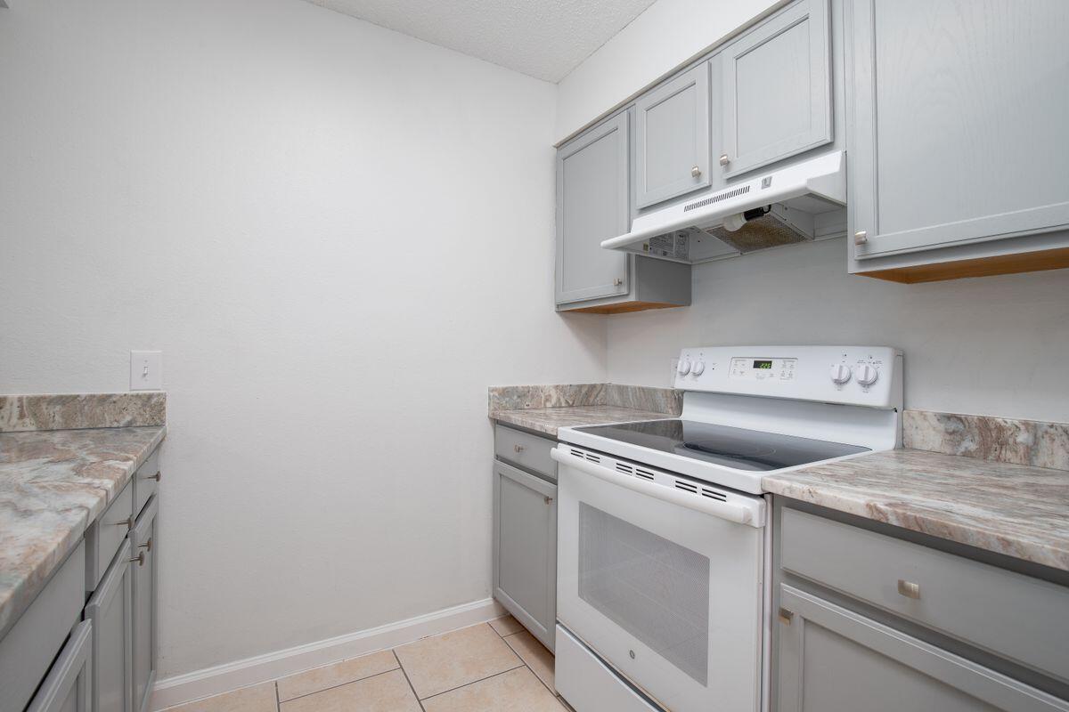 POINTE OF VIEW - Residential