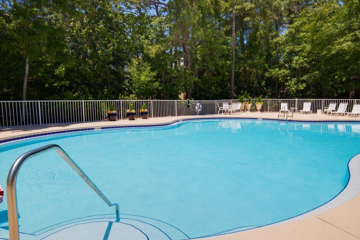 POINTE OF VIEW - Residential