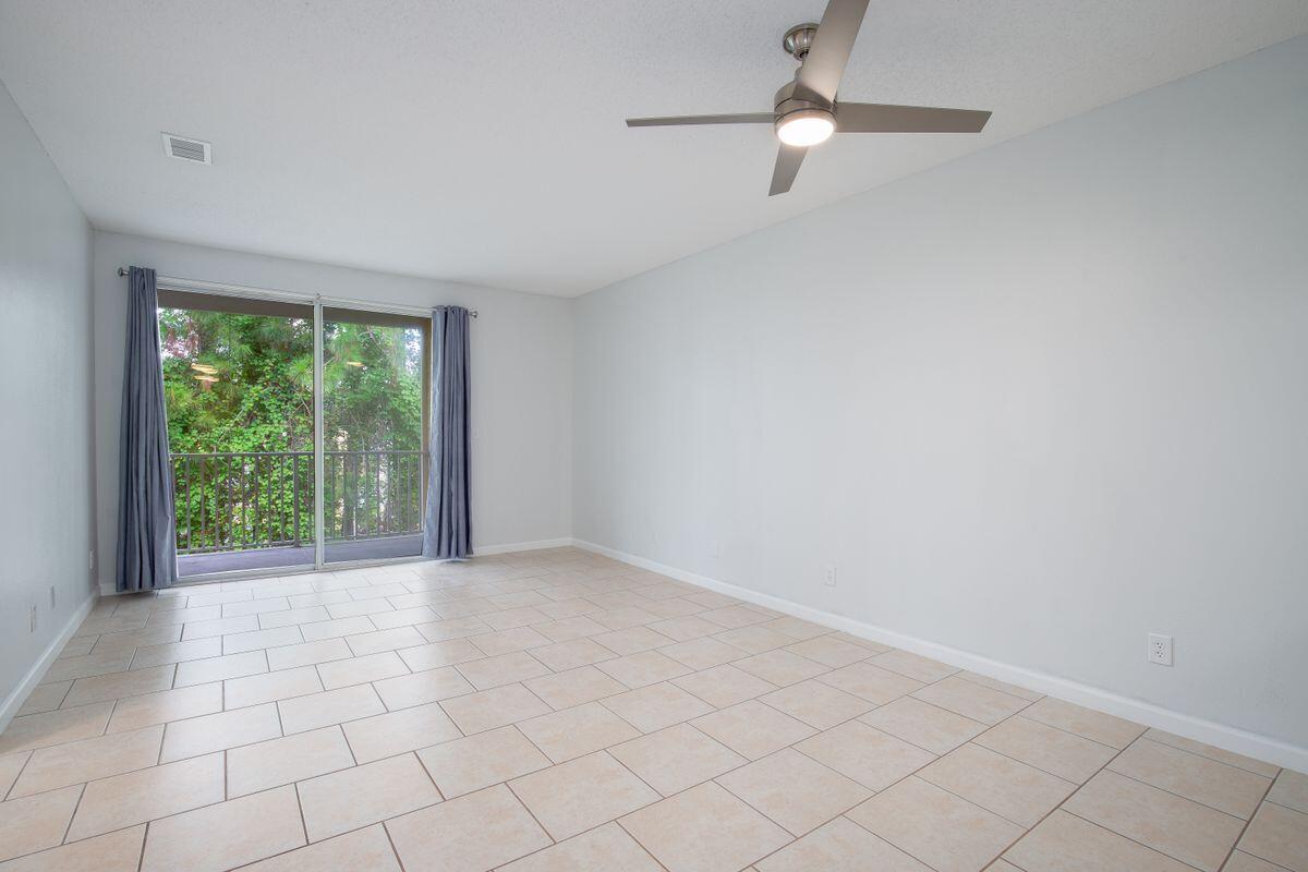 POINTE OF VIEW - Residential