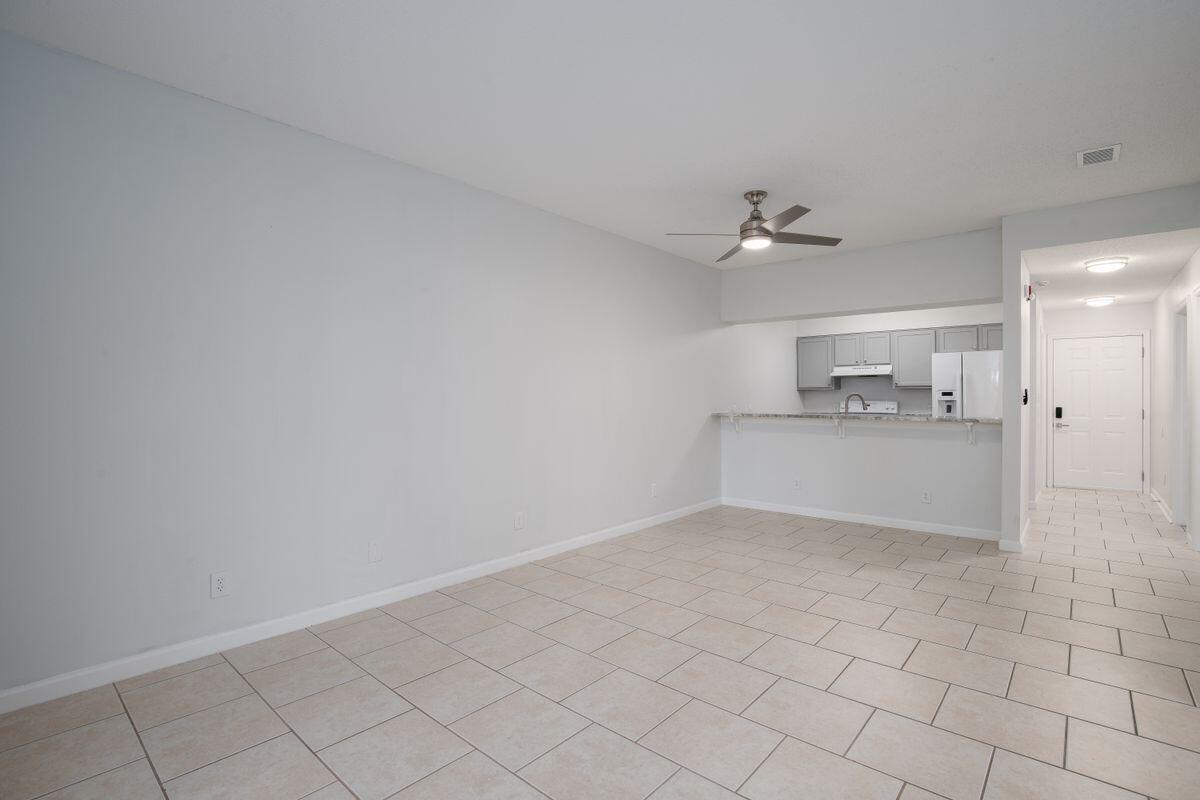 POINTE OF VIEW - Residential