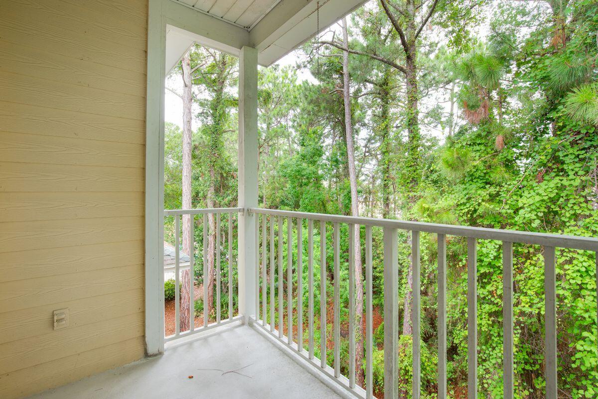 POINTE OF VIEW - Residential