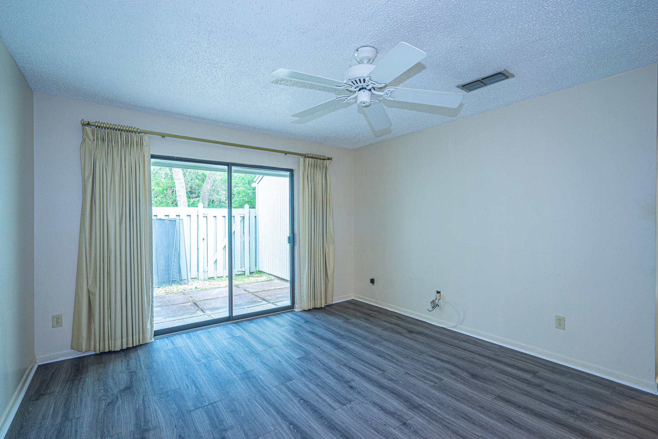 ROYAL OAK VILLAGE - Residential