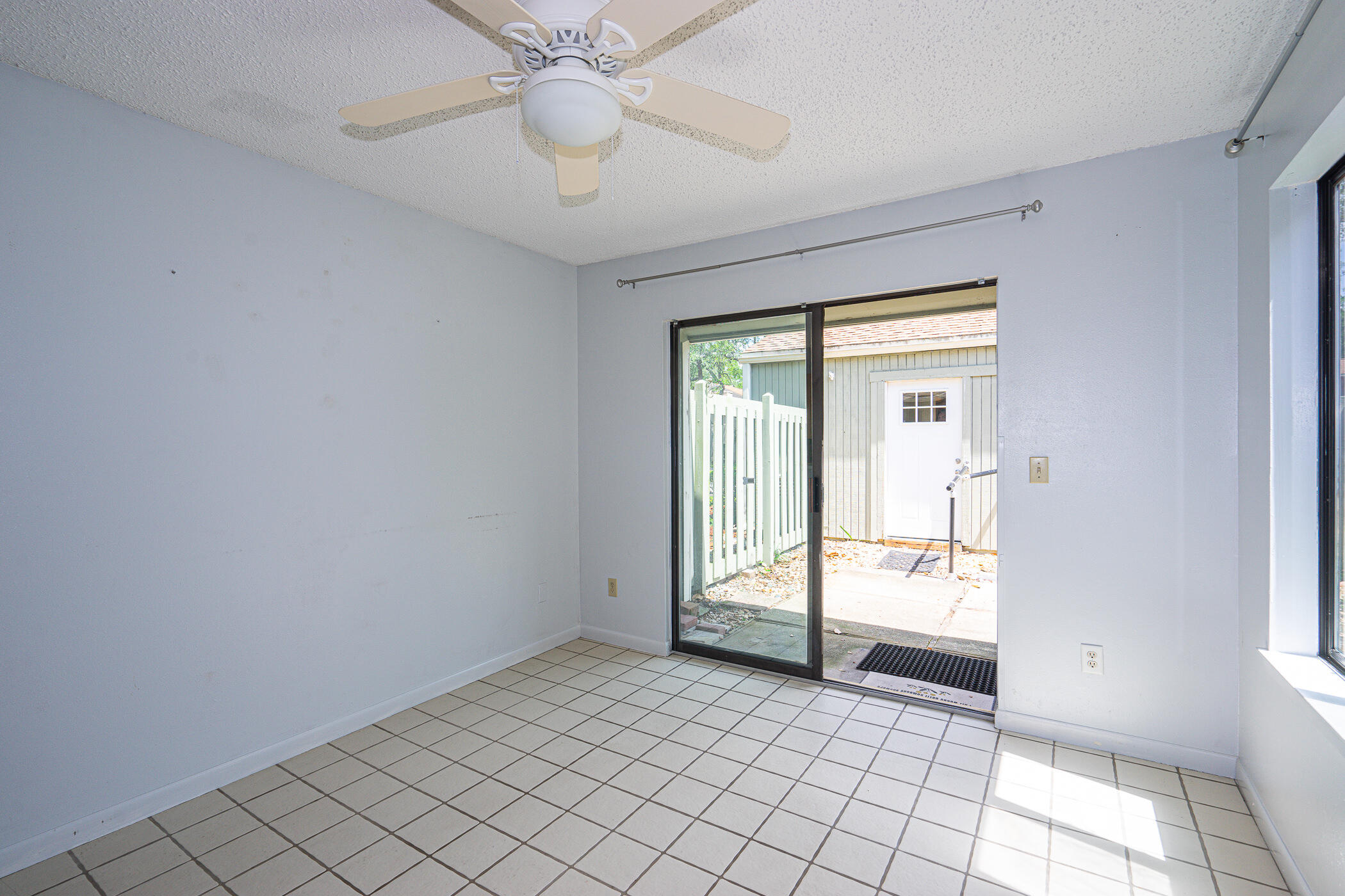 ROYAL OAK VILLAGE - Residential