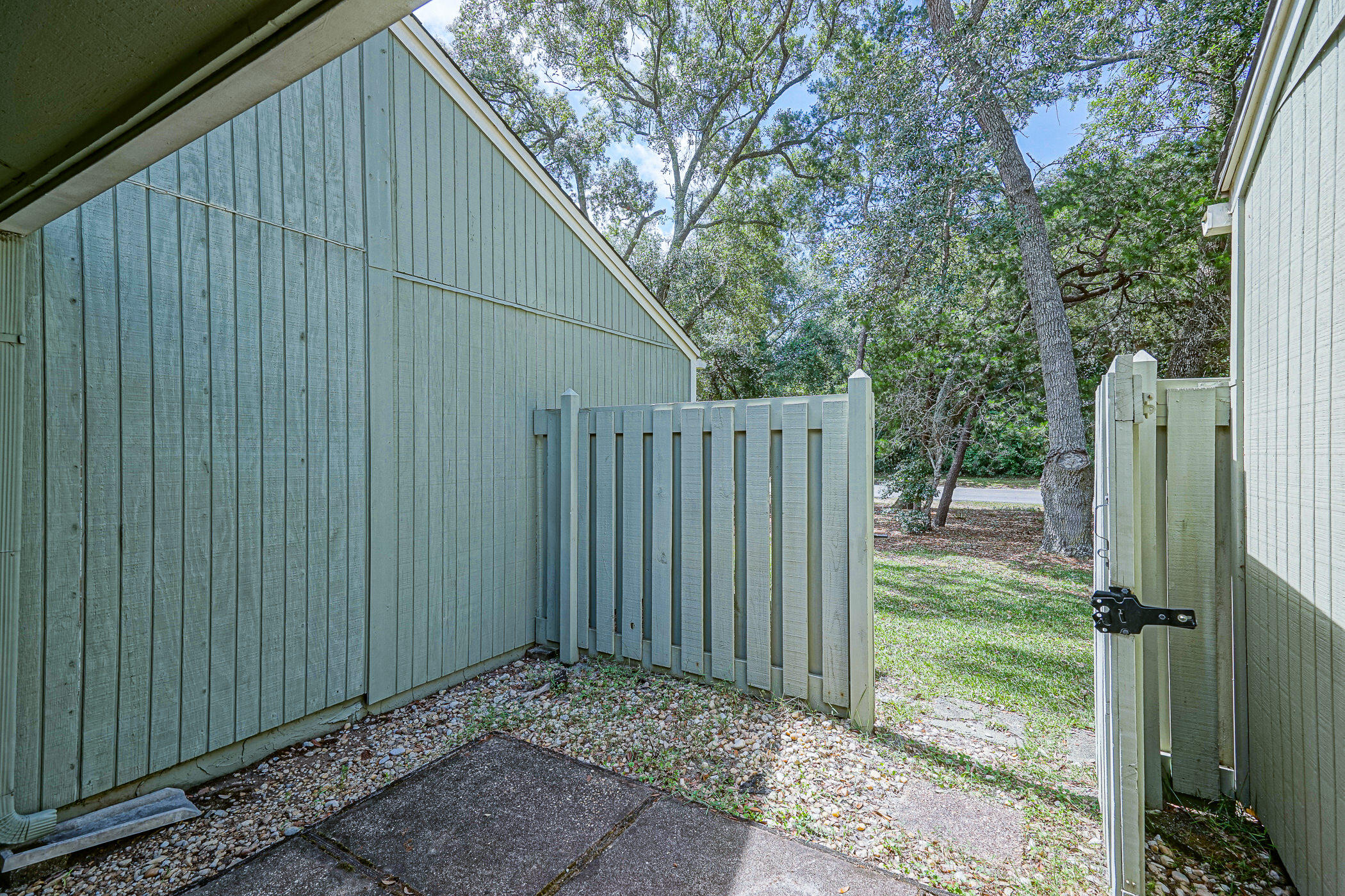 ROYAL OAK VILLAGE - Residential