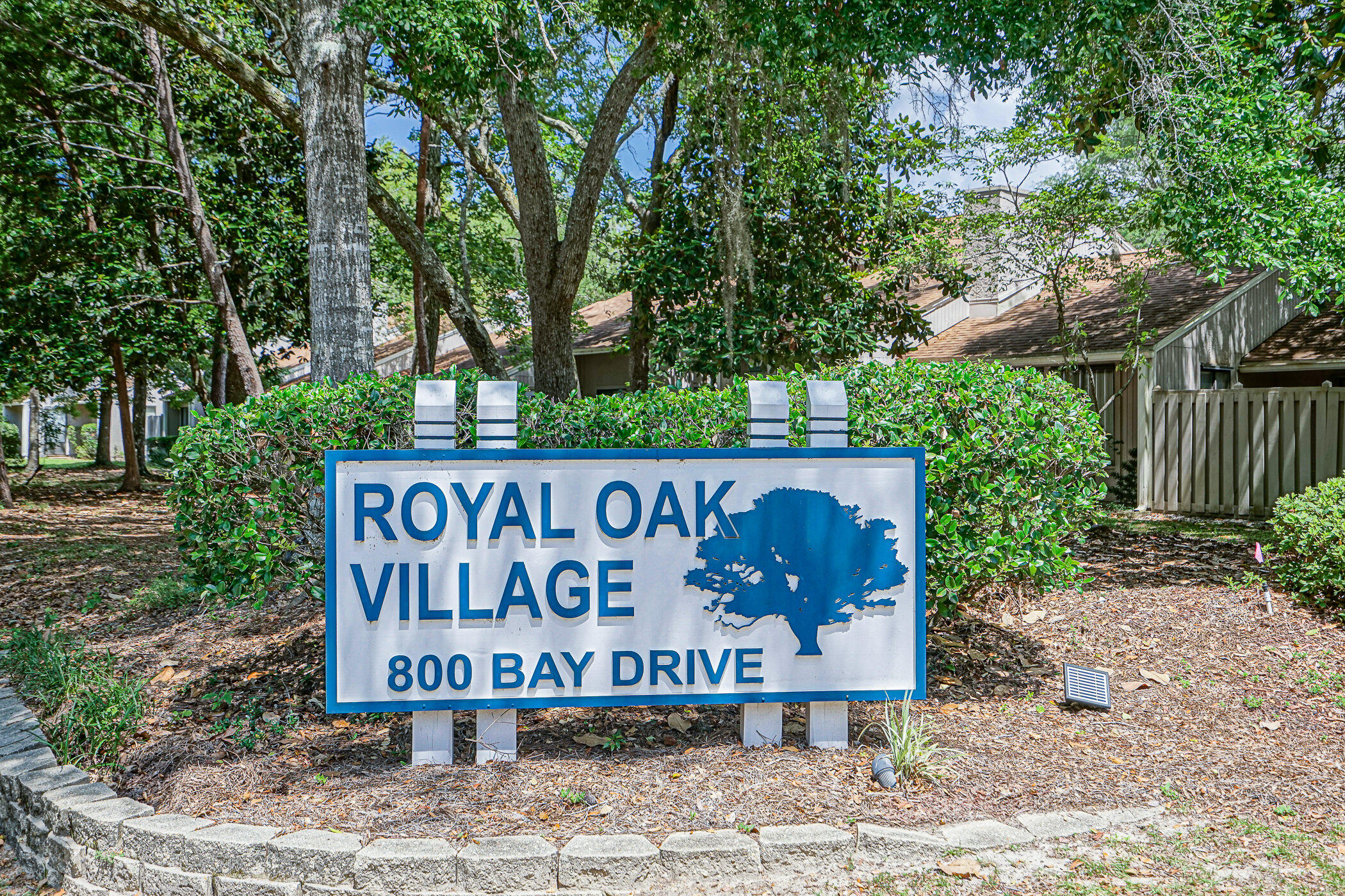 ROYAL OAK VILLAGE - Residential