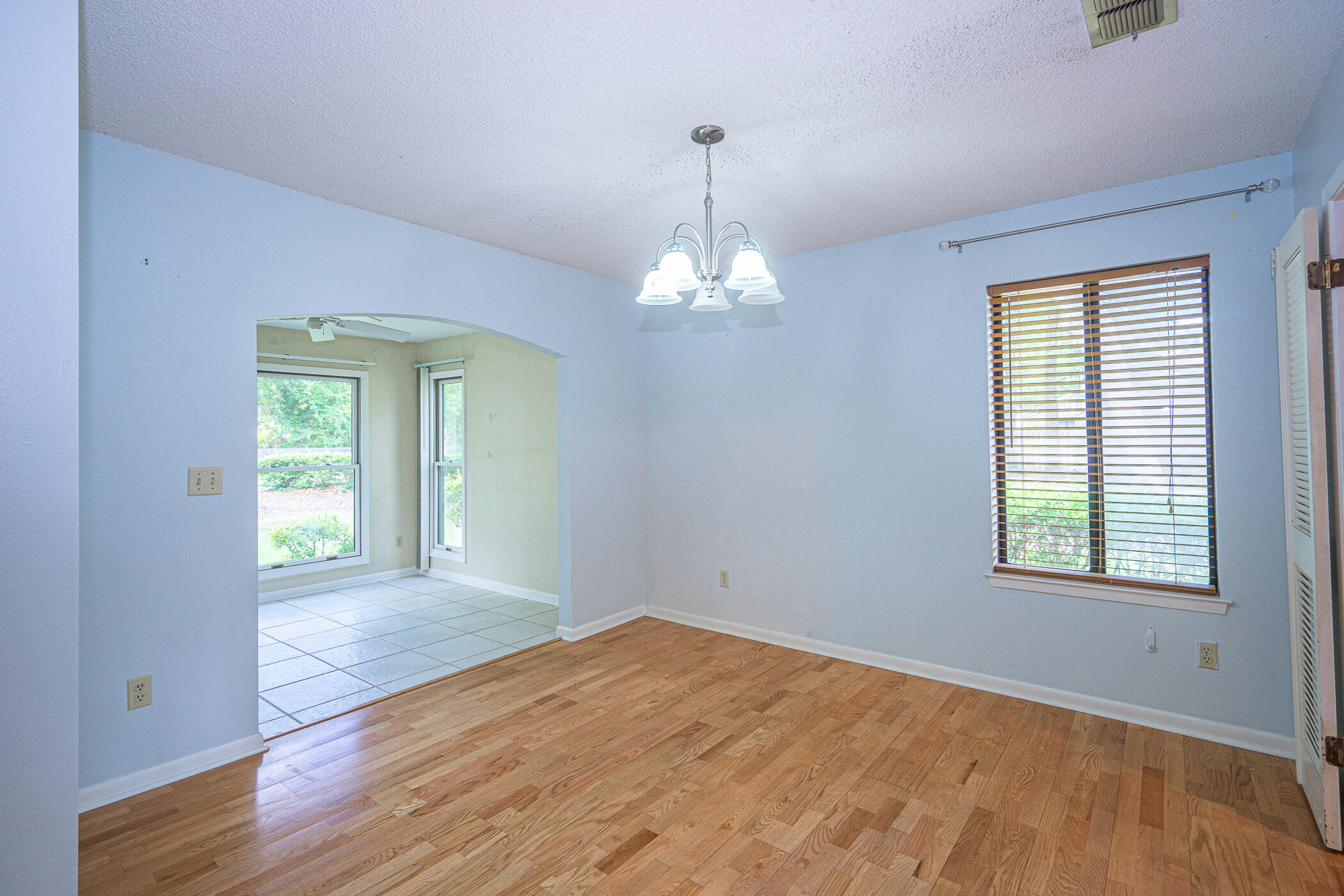 ROYAL OAK VILLAGE - Residential