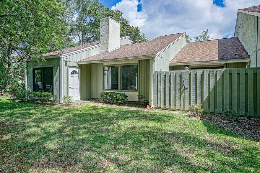 Do you want to live your best life? Then this beautiful end unit patio home in Bluewater Bay is what you are looking for! Spacious floorplan with tile and engineered hardwood oak flooring! The kitchen has granite countertops, pantry, breakfast bar and lots of cabinets and storage space! Guest bedroom is large with a walk in closet  and the Primary bedroom has an ensuite bath, walk in closet and sliding door to another private patio. Vaulted ceilings in the living room and a wood burning fireplace to enjoy those cold winter nights. Multiple outdoor spaces to enjoy those warm summer nights!  The Bluewater Bay community features tennis courts, golf course, 3 swimming pools, biking and hiking trails and a deep water marina with wet and dry boat storage facilities. So much to enjoy!