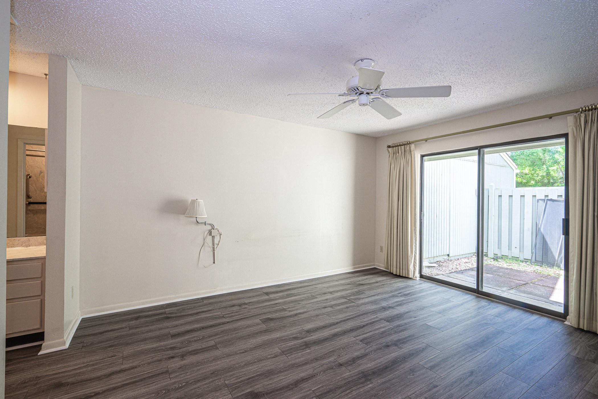 ROYAL OAK VILLAGE - Residential