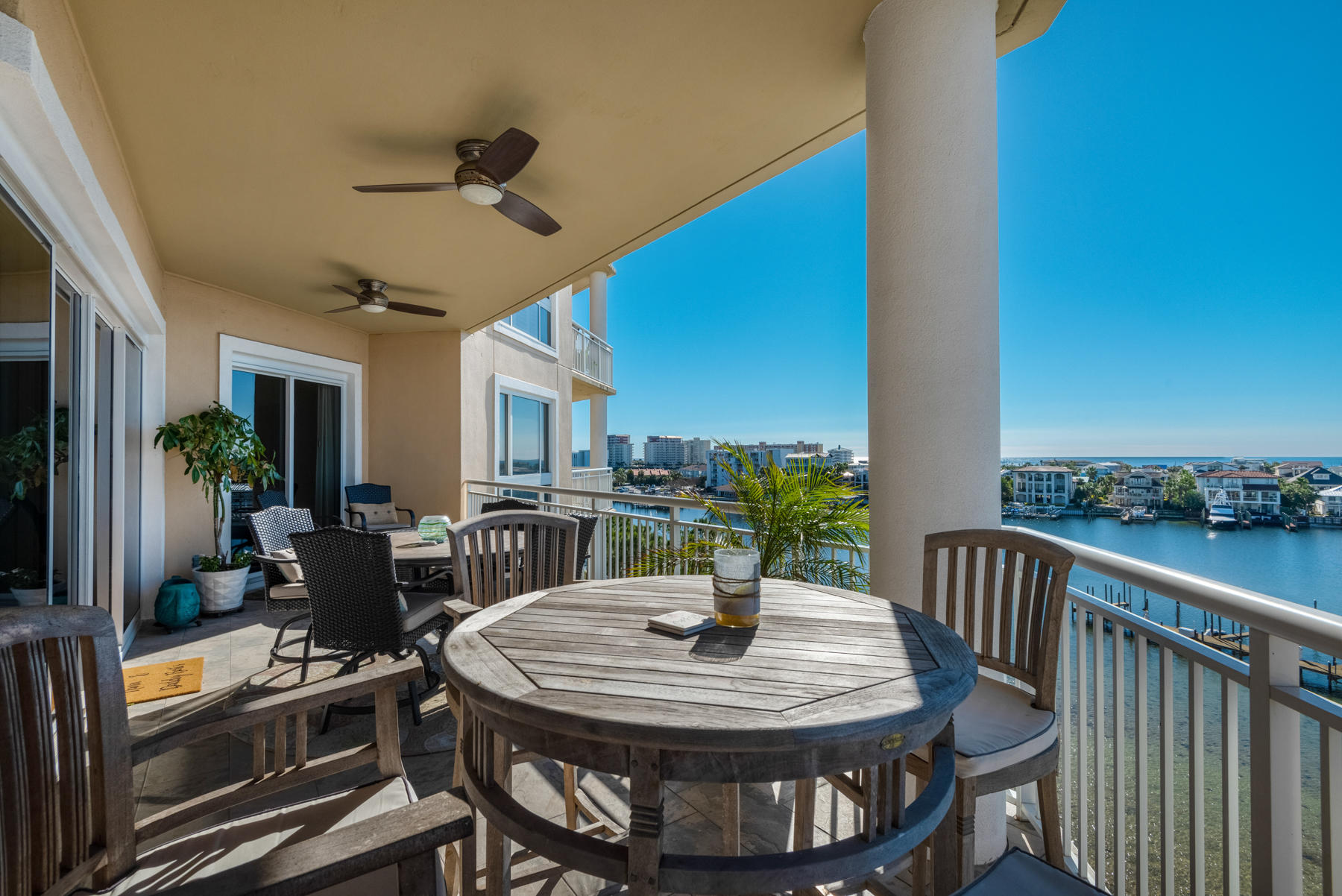 GRAND HARBOR - Residential