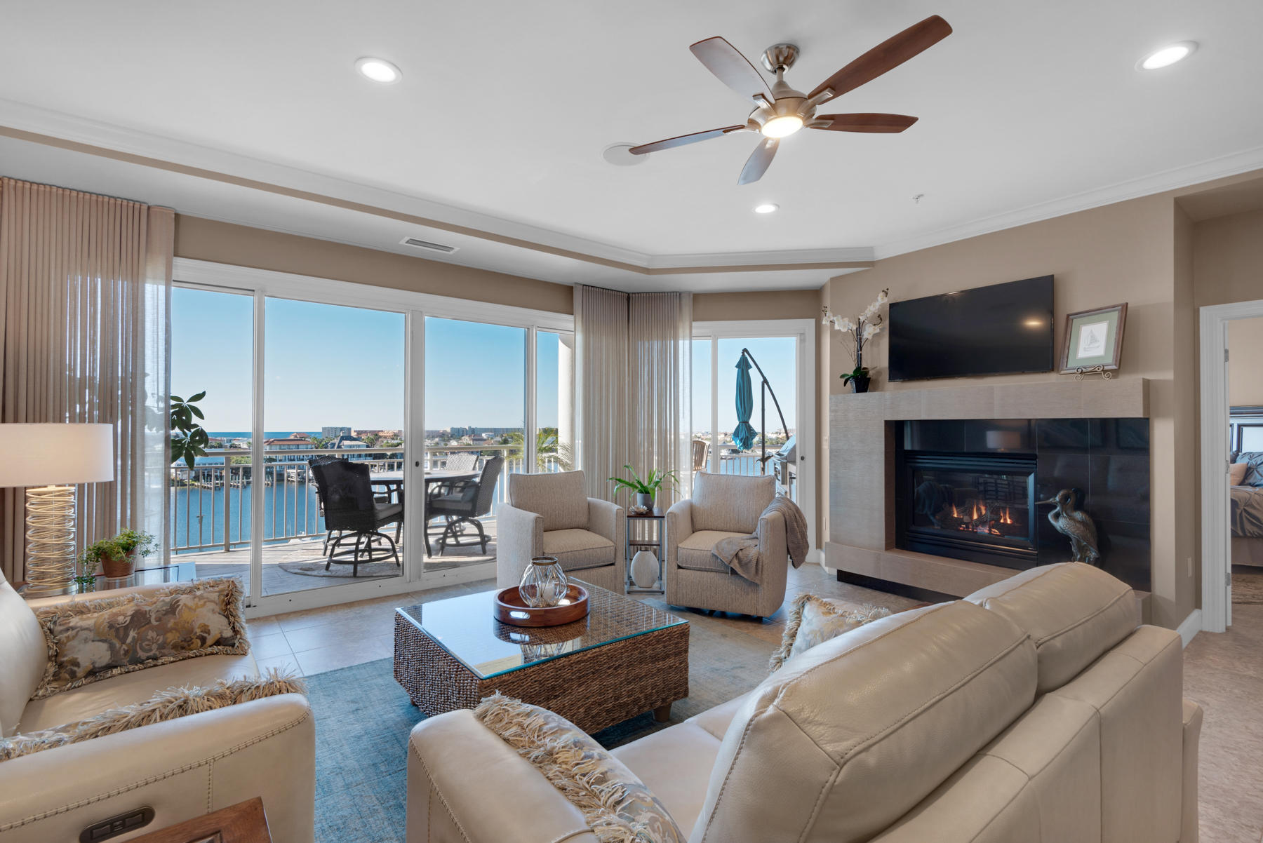 GRAND HARBOR - Residential