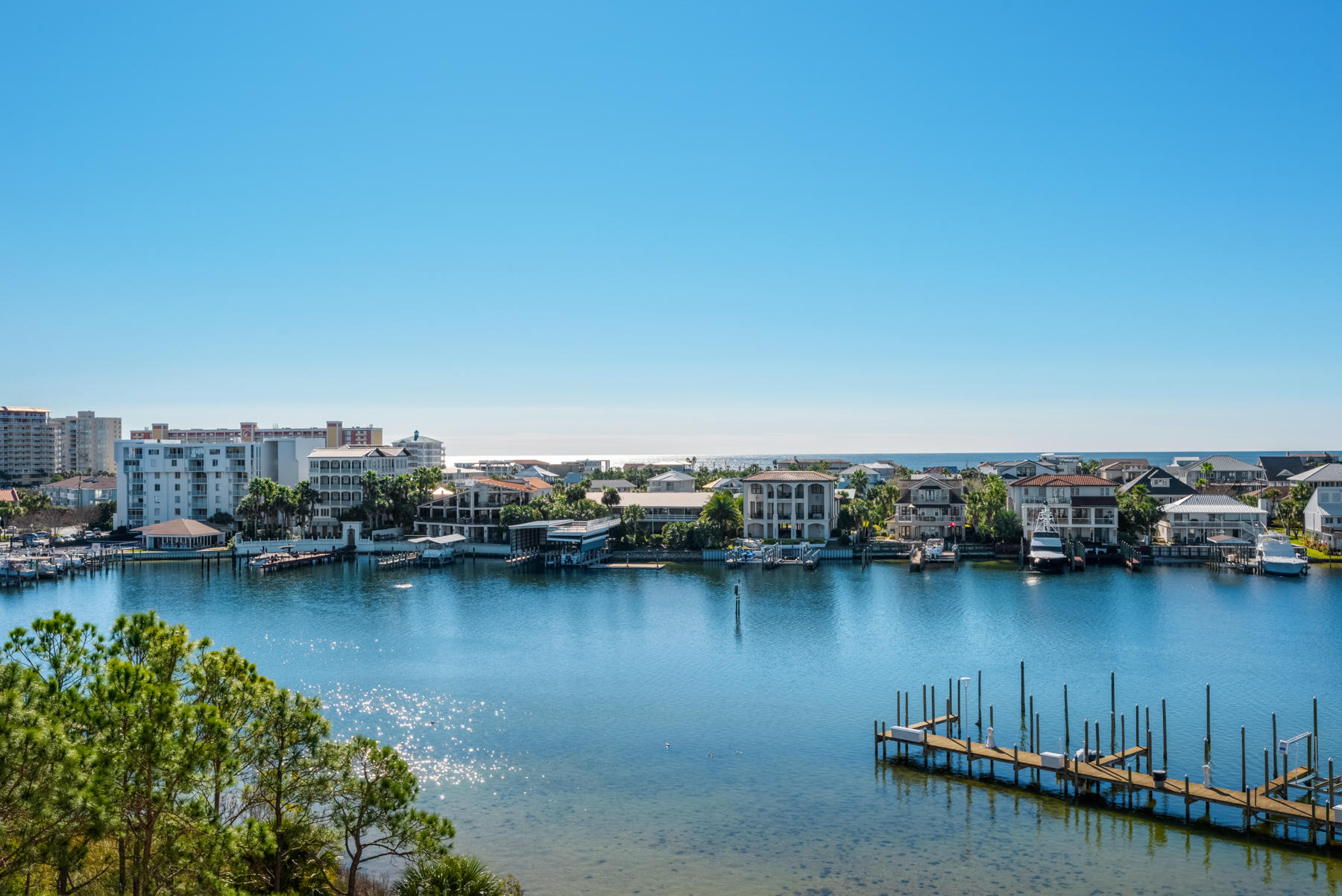 GRAND HARBOR - Residential