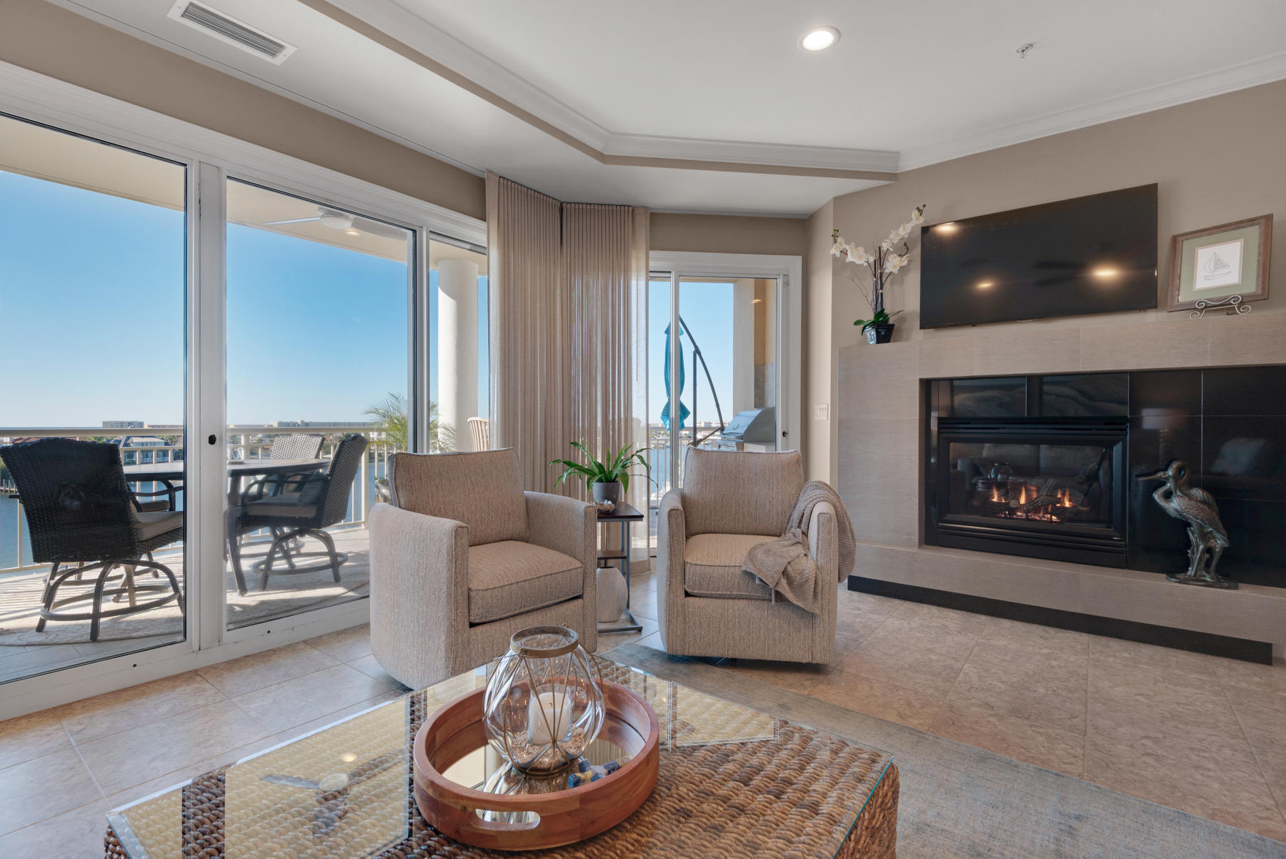 GRAND HARBOR - Residential