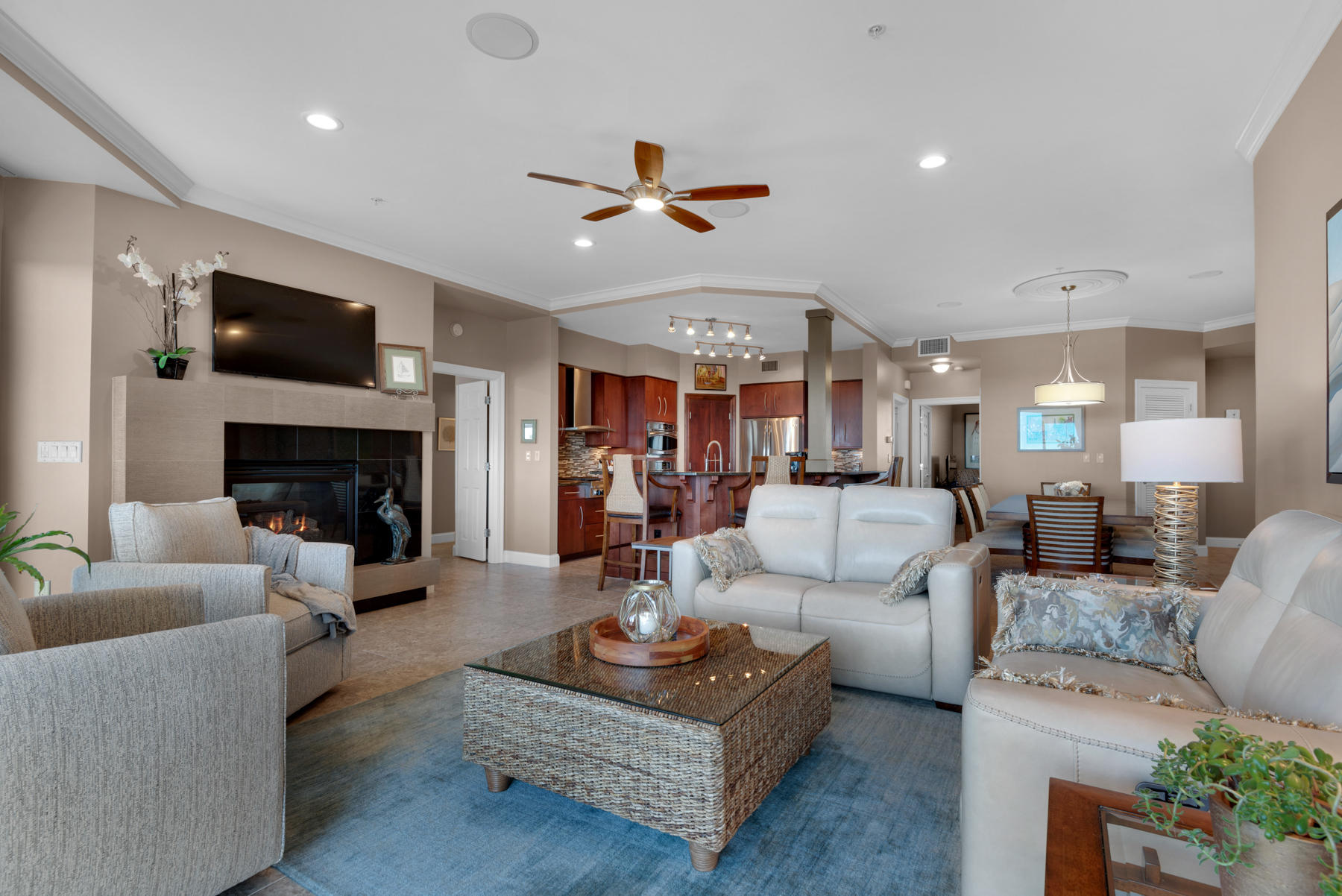 GRAND HARBOR - Residential