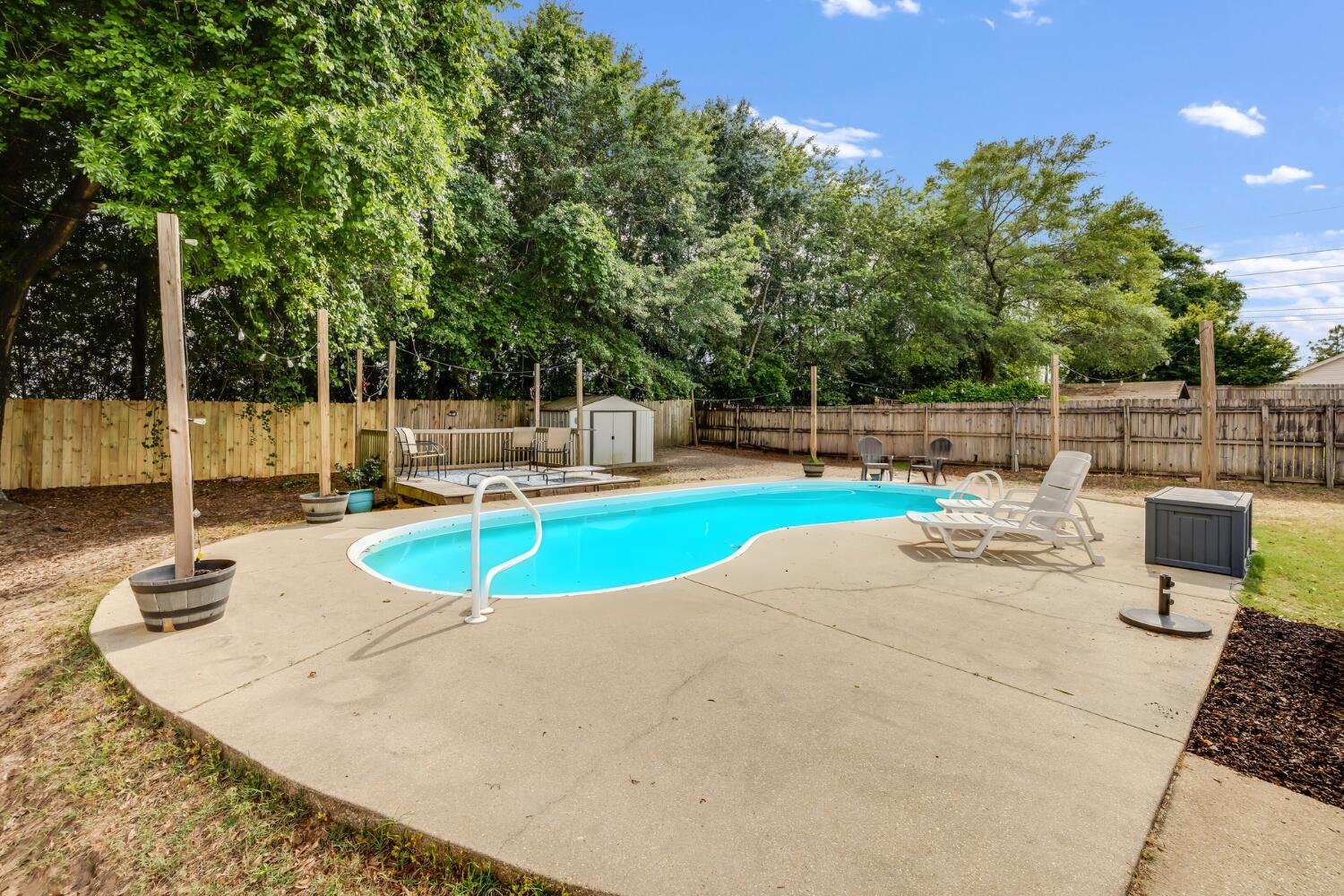 CHEROKEE BEND S/D PH 2 - Residential