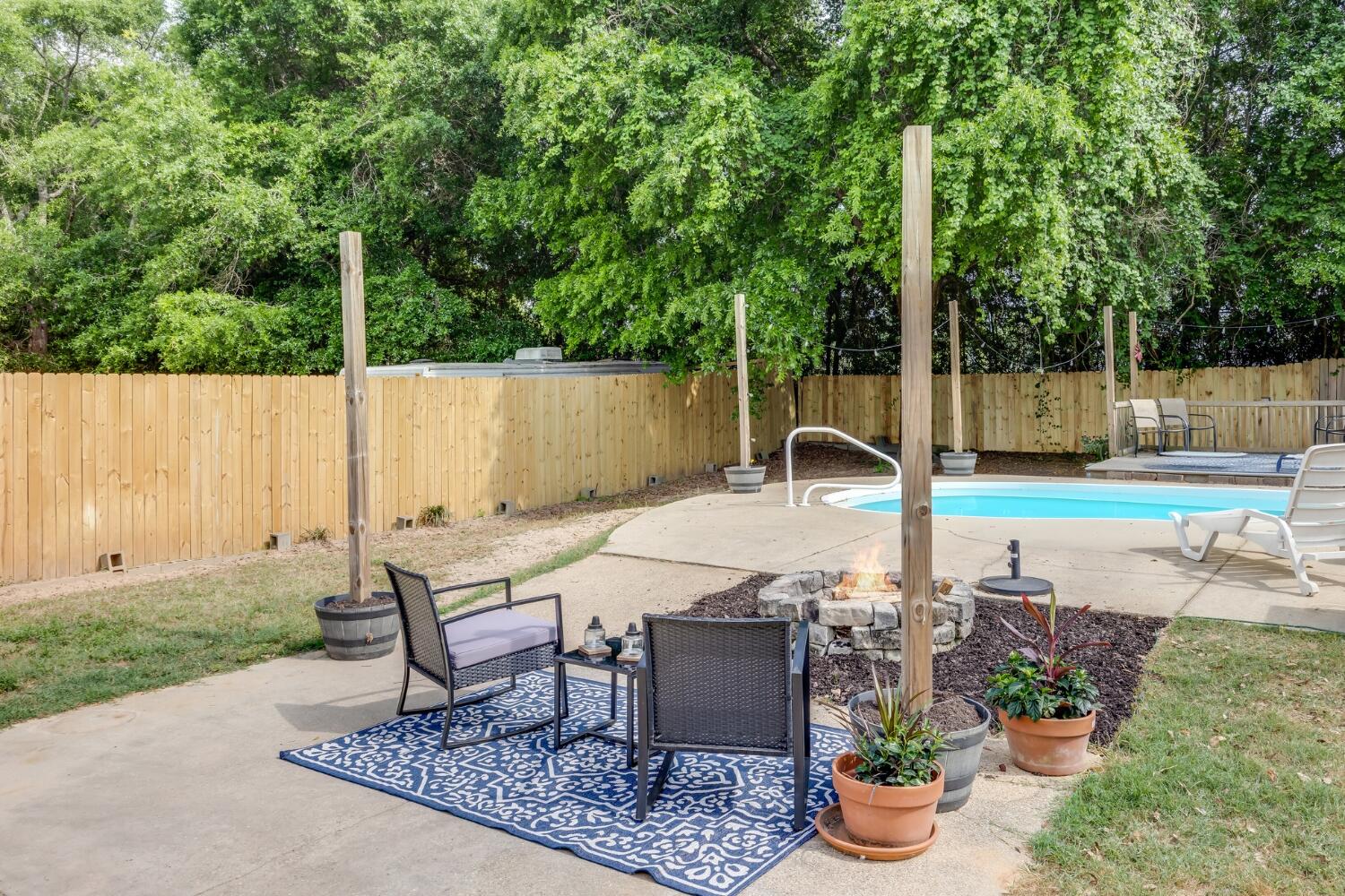 CHEROKEE BEND S/D PH 2 - Residential