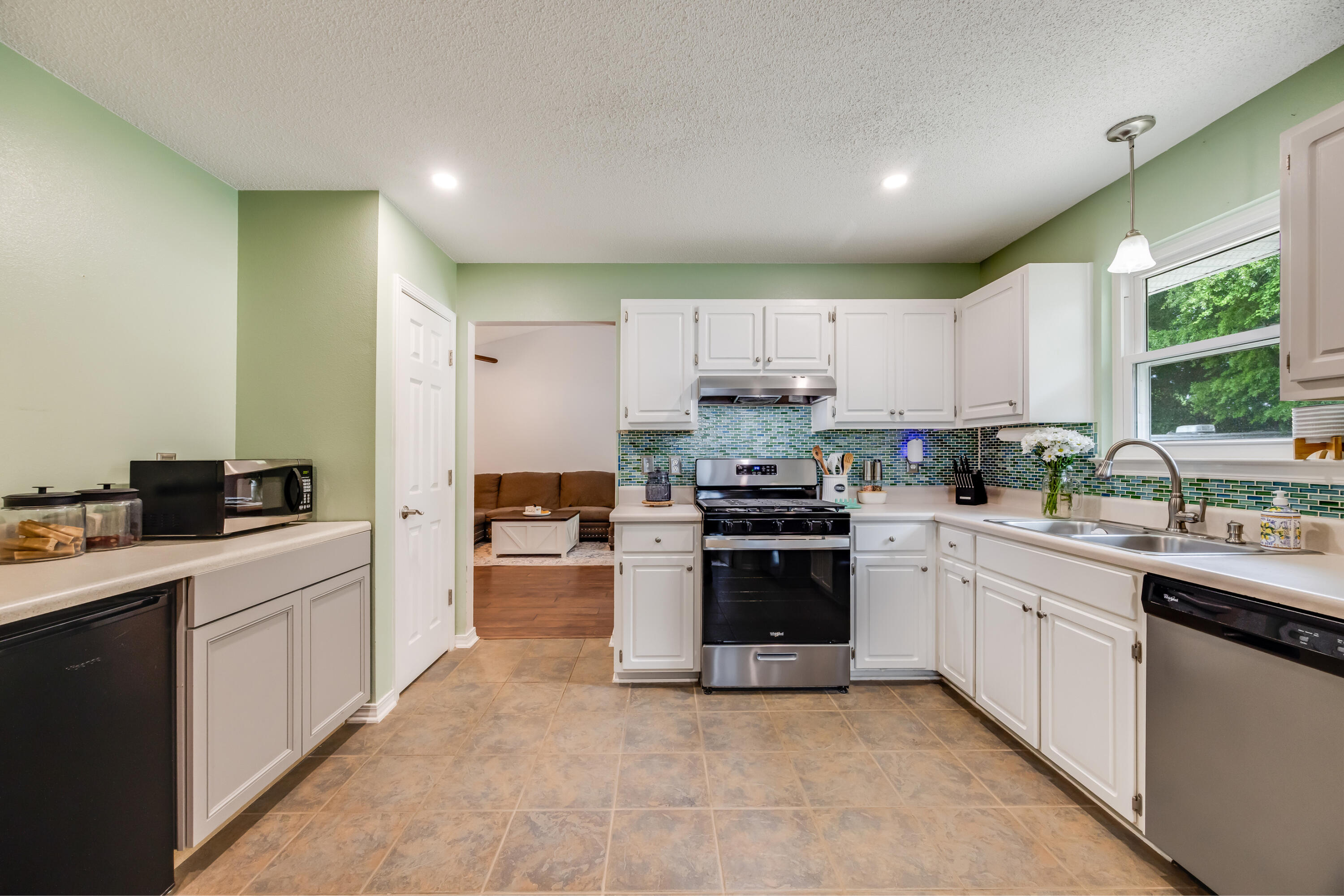 CHEROKEE BEND S/D PH 2 - Residential