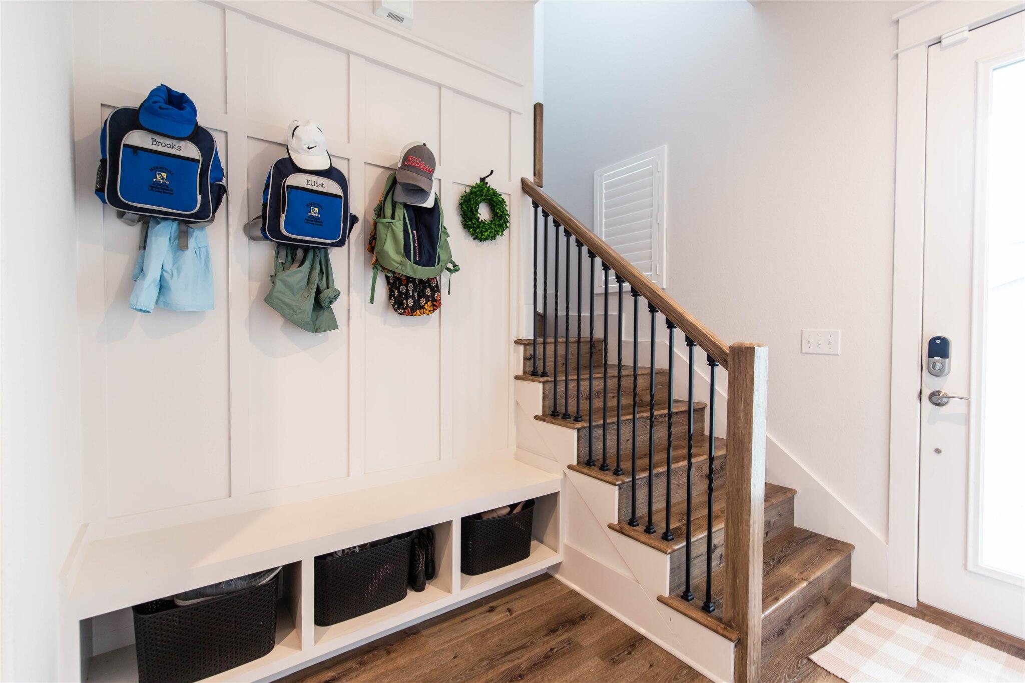 FRANGISTA BEACH - Residential Lease