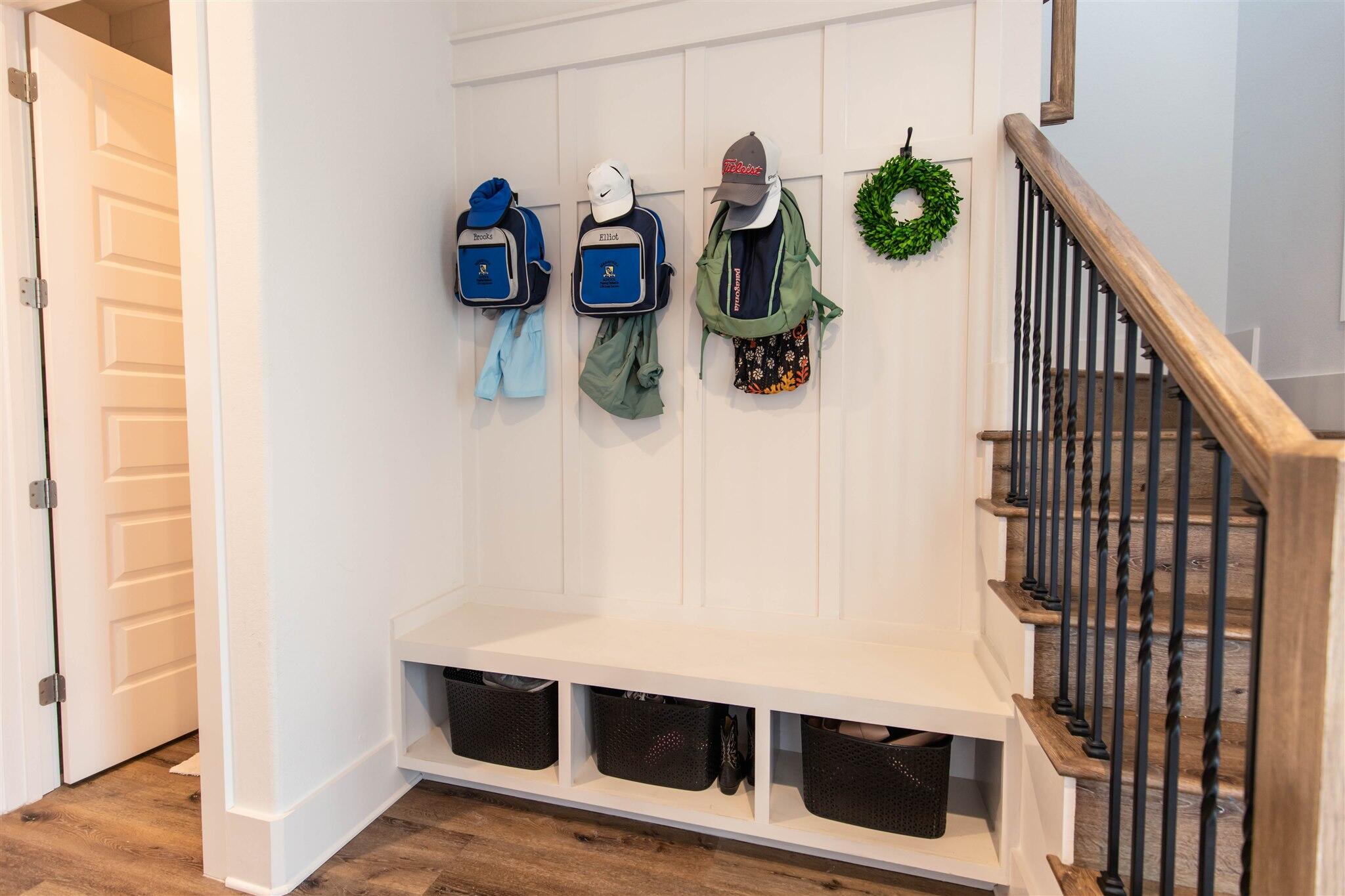 FRANGISTA BEACH - Residential Lease